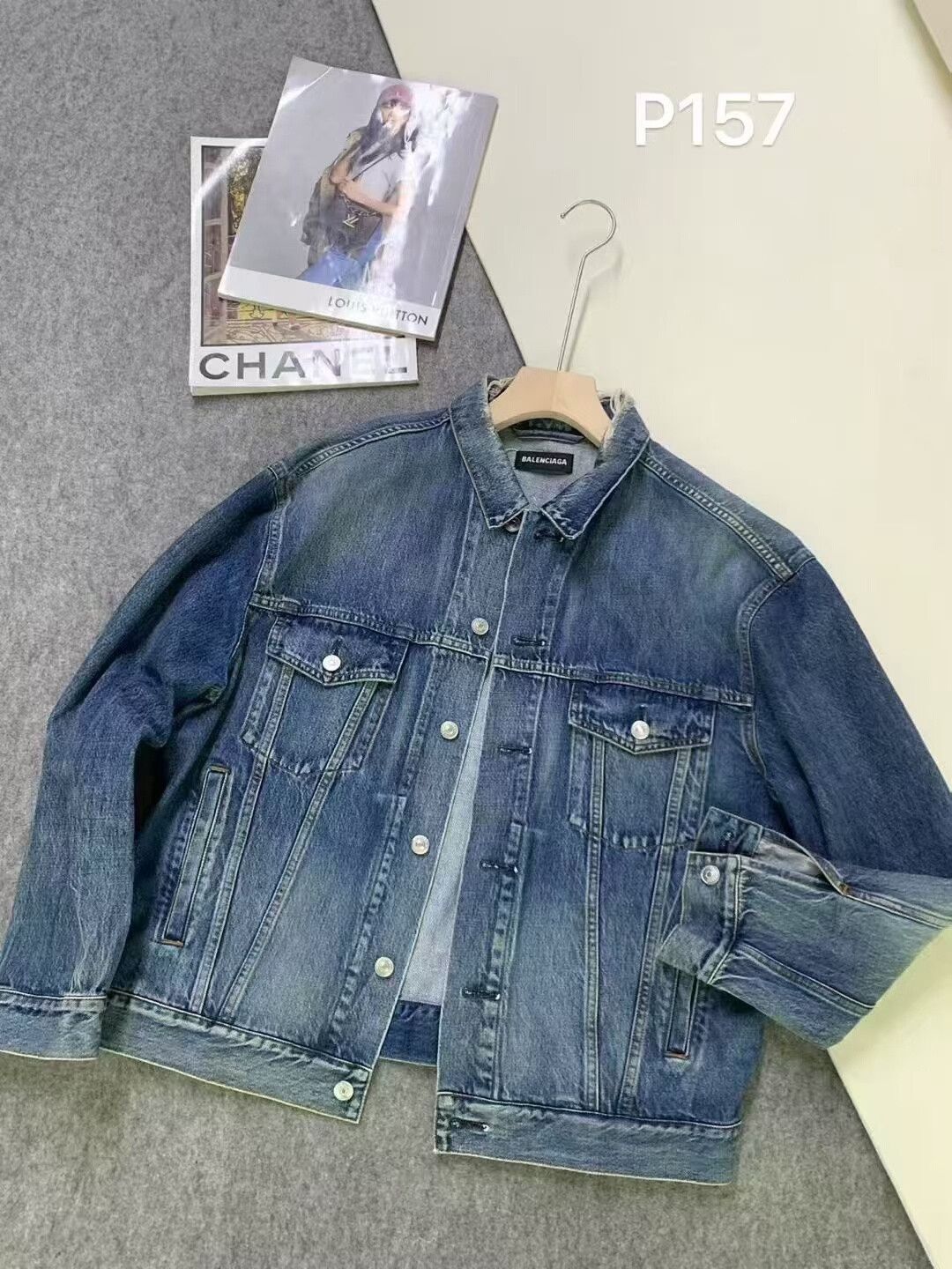 Balenciaga Balenciaga Logo Denim Jacket Size 46 Size US S / EU 44-46 / 1 - 1 Thumbnail