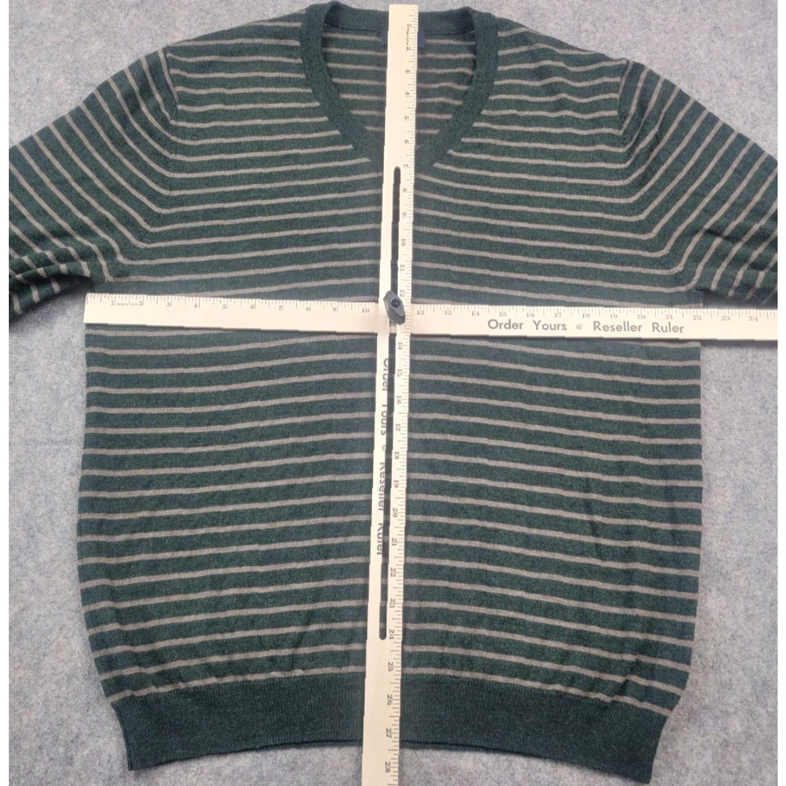 Brooks Brothers Brooks Brothers Sweater Mens Large Green Brown Stripe 100% Merino Wool Knit V-Neck Pullover Classic Preppy Casual Business Winter Fall Spring Size US L / EU 52-54 / 3 - 6 Thumbnail