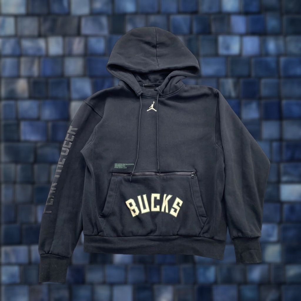 Jordan Brand Jordan Hoodie Men Size Small Black DR7004 010 Milwaukee Bucks Courtside Statement Size US S / EU 44-46 / 1 - 1 Thumbnail
