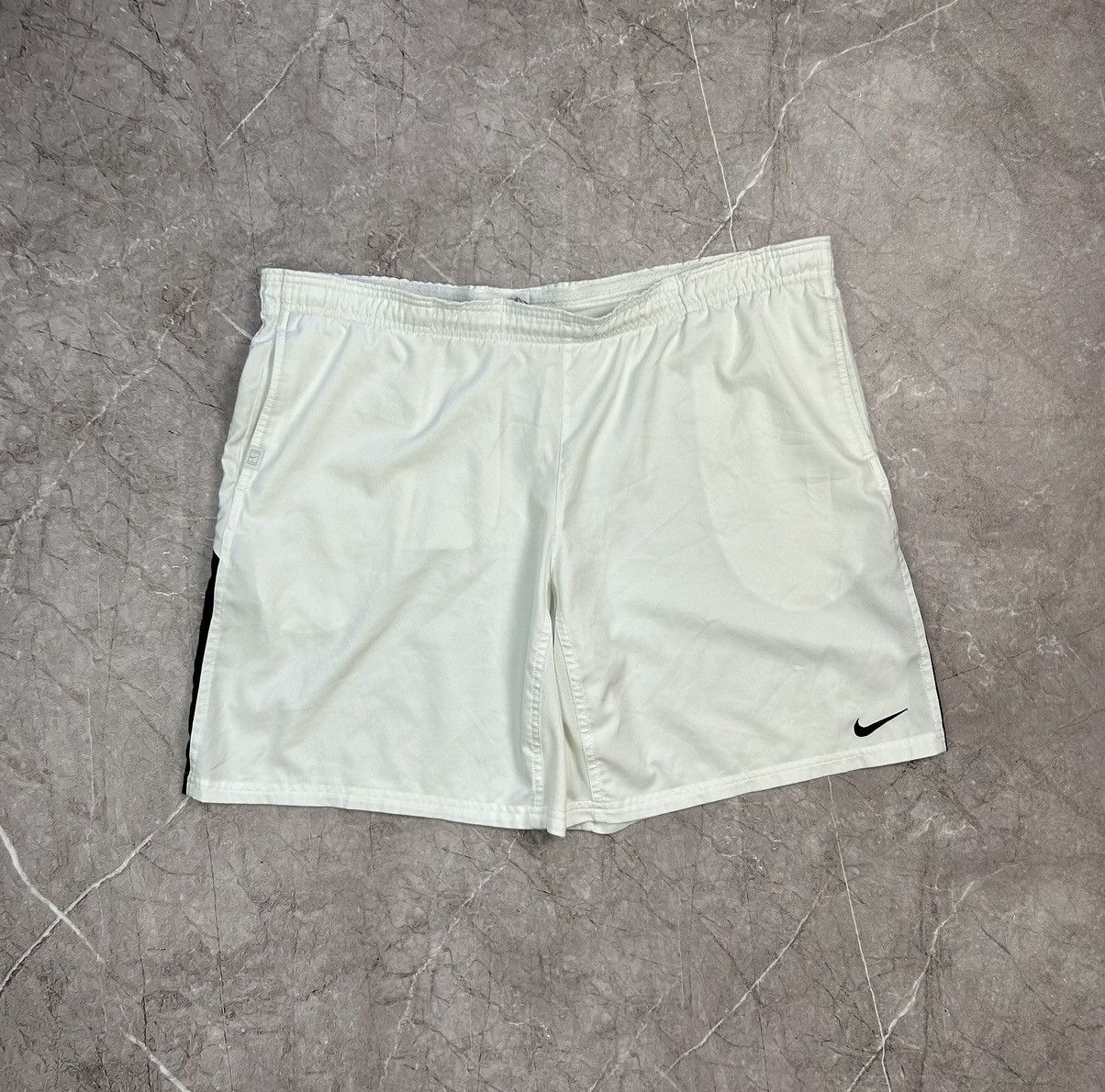 Nike × Vintage Nike vintage shorts size Xl Size US 36 / EU 52 - 1 Thumbnail