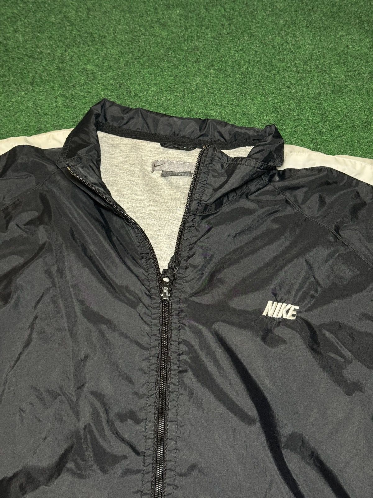 Nike Vintage Y2K Nike Gray Tag Full Zip Windbreaker Track Jacket Size US M / EU 48-50 / 2 - 2 Thumbnail