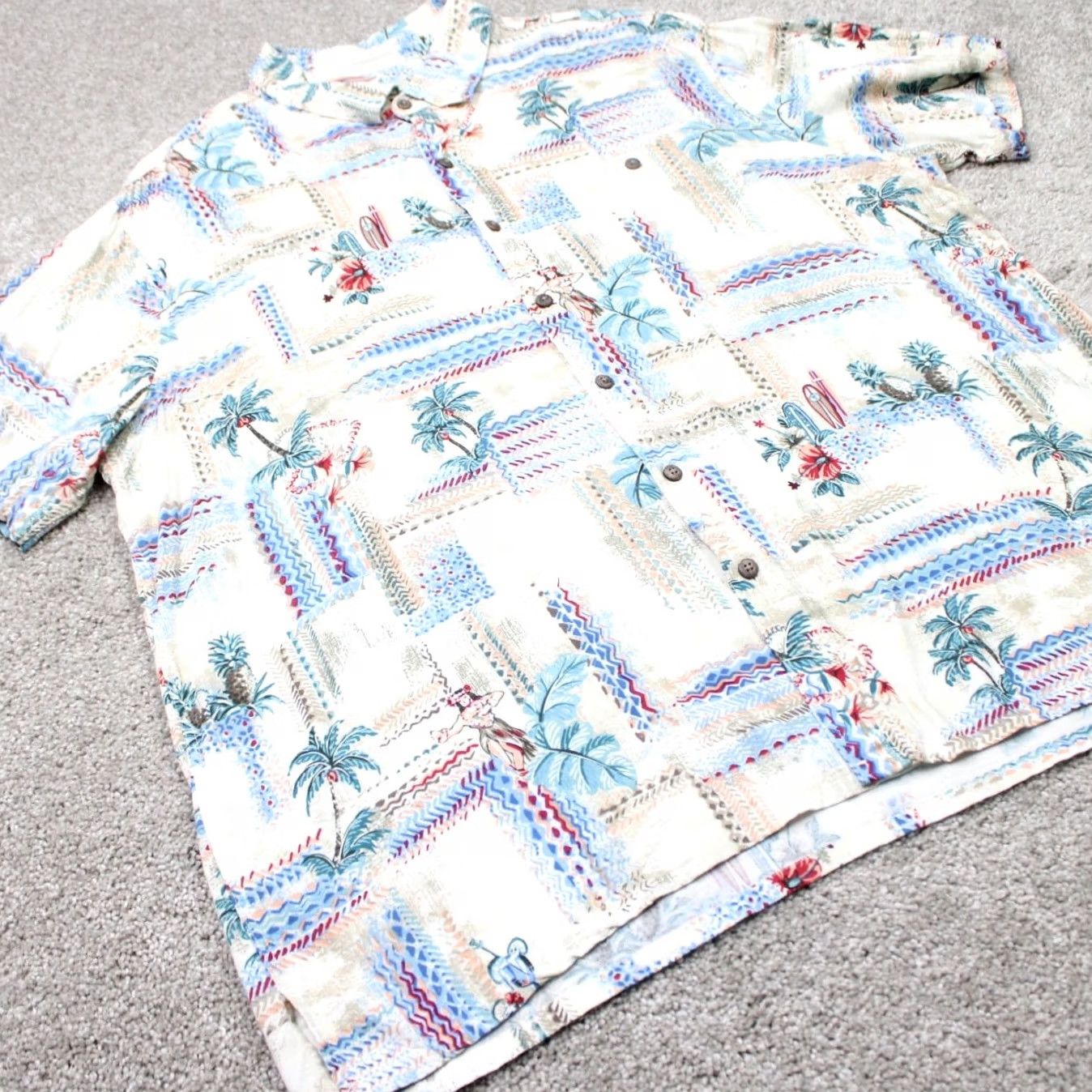ALOHAS Batik Bay Shirt Mens 2XL Beige Aloha All Over Print AOP Rayon Hawaiian S/S - Button-Up, Short Sleeve, Floral, Casual, Vintage? Size US XXL / EU 58 / 5 - 4 Thumbnail