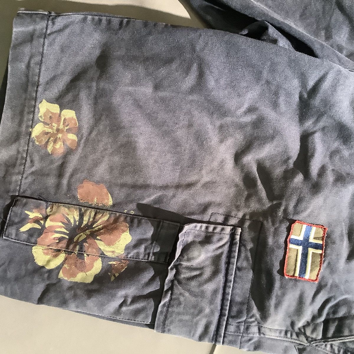 Napapijri Napapijri Cargo Floral Short Pants Sunfading Size US 35 - 5 Thumbnail