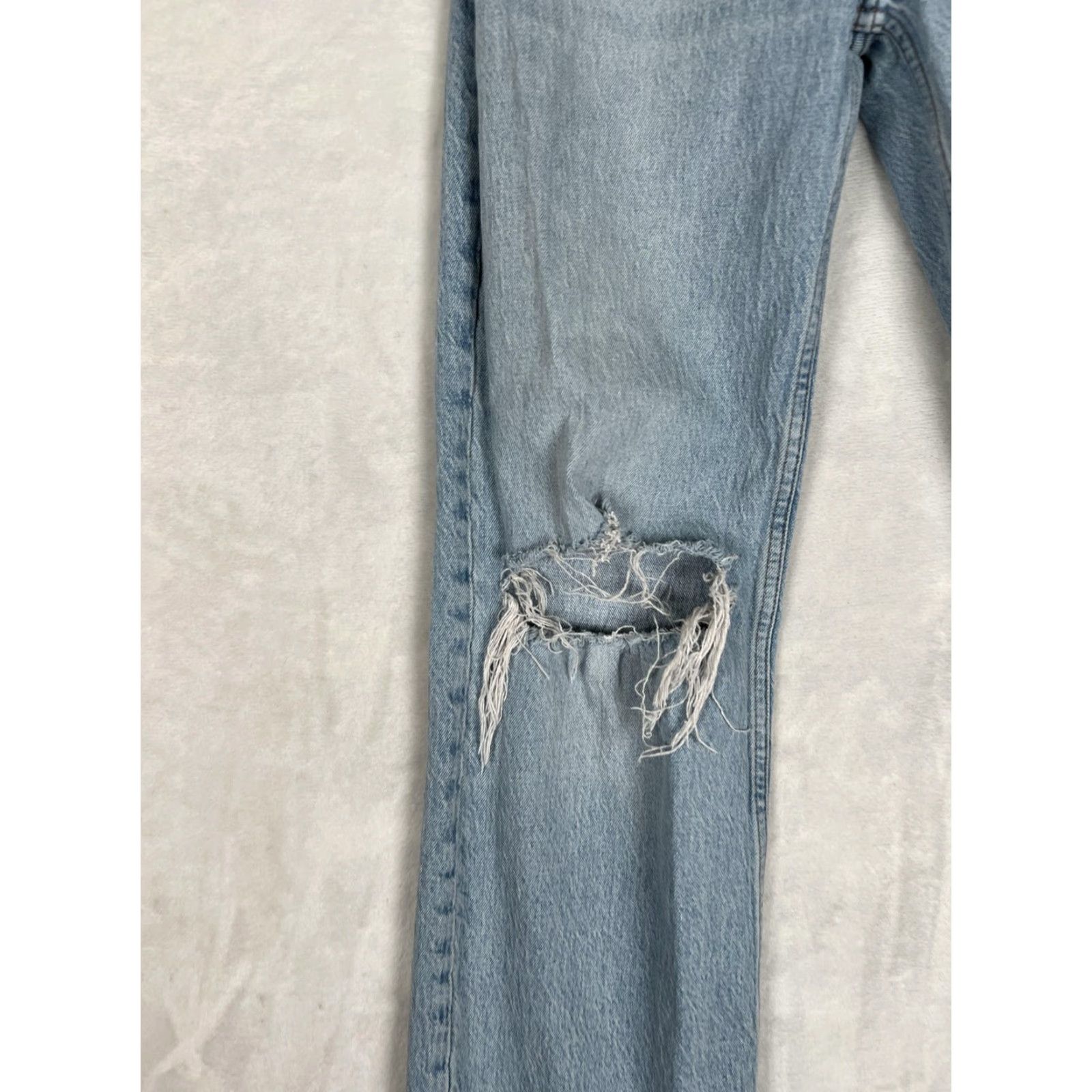 Abercrombie & Fitch Abercrombie & Fitch Jeans Womens 25 0R Distressed High Rise Relaxed Straight 90s Blue Denim Size 42" / US 20 - 3 Thumbnail