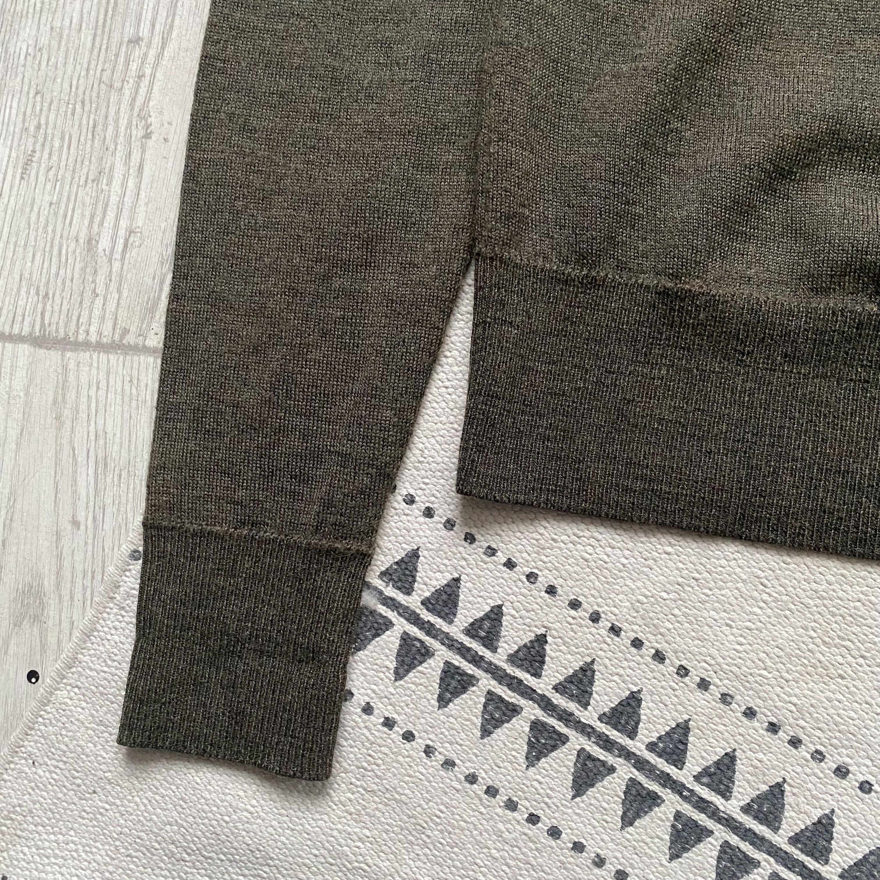 Belstaff Bellstaf Wool Sweater Military stule with patch Size US XS / EU 42 / 0 - 7 Thumbnail