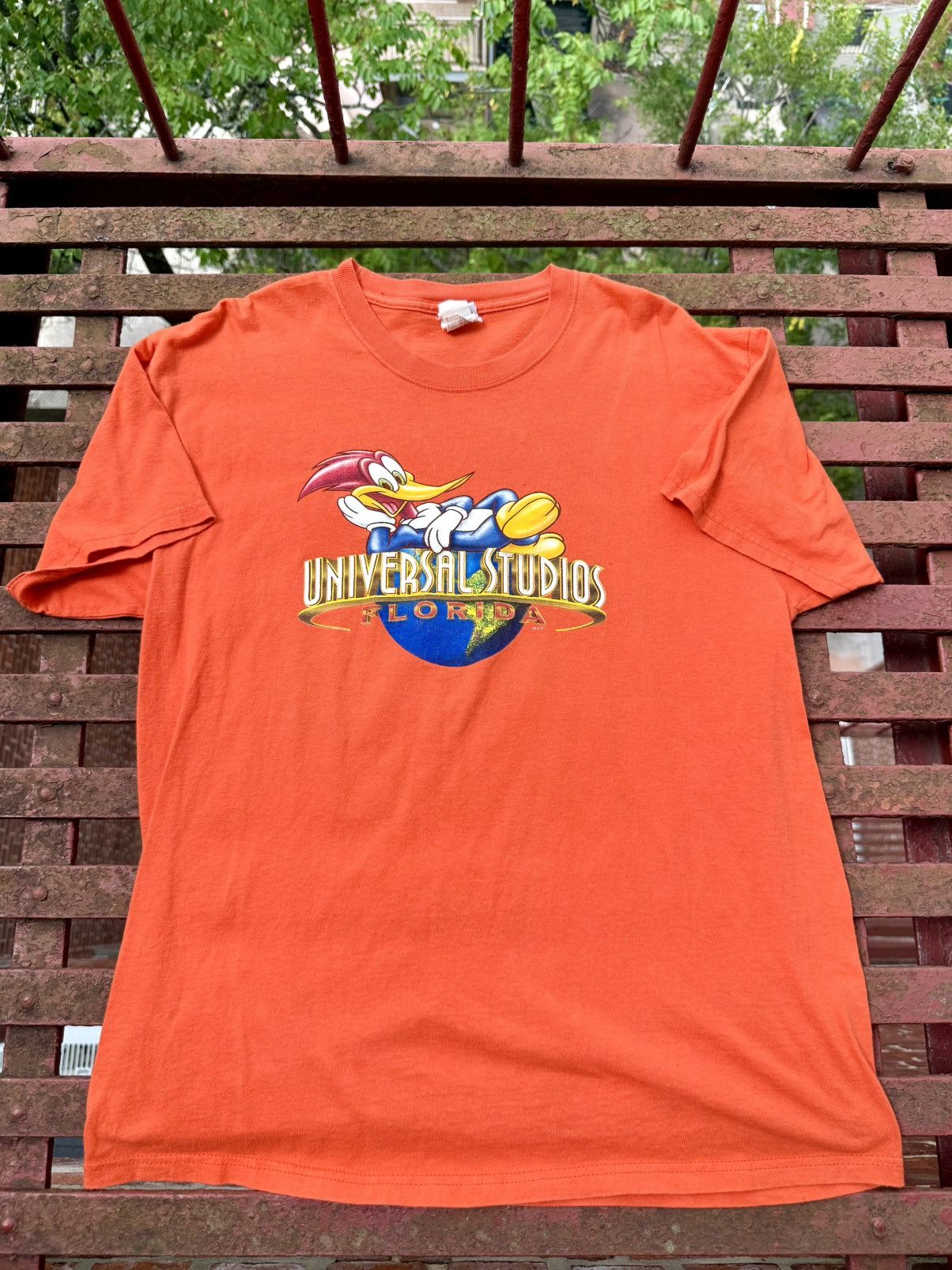 Universal Studios Y2K VINTAGE UNIVERSAL STUDIOS WOODPECKER ORANGE TEE Size US L / EU 52-54 / 3 - 1 Thumbnail