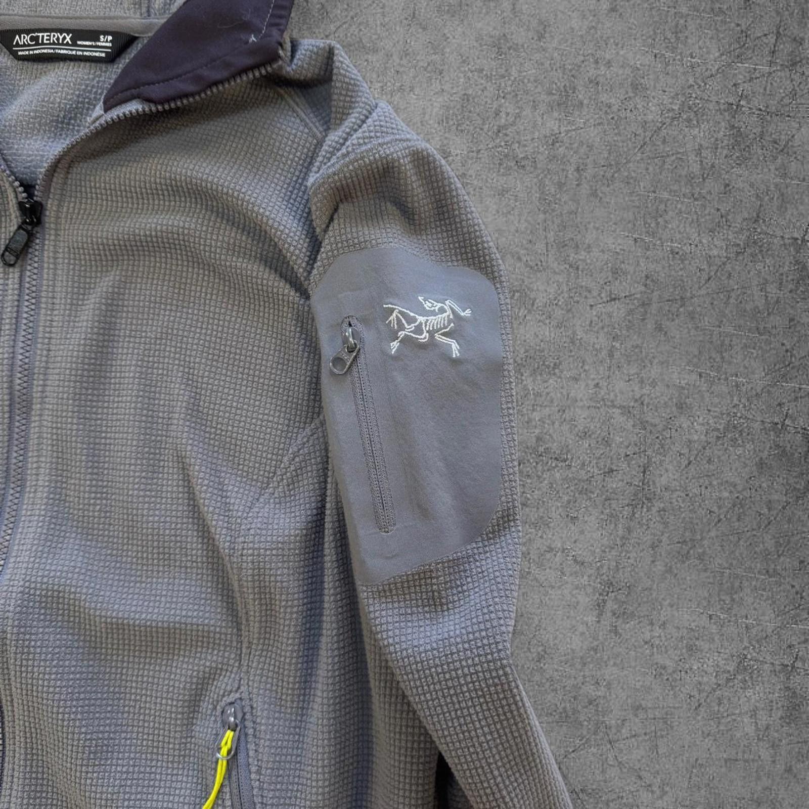 Arc'teryx Grey Arc’teryx Women’s Zip Up Hoodie Size S / US 4 / IT 40 - 3 Thumbnail