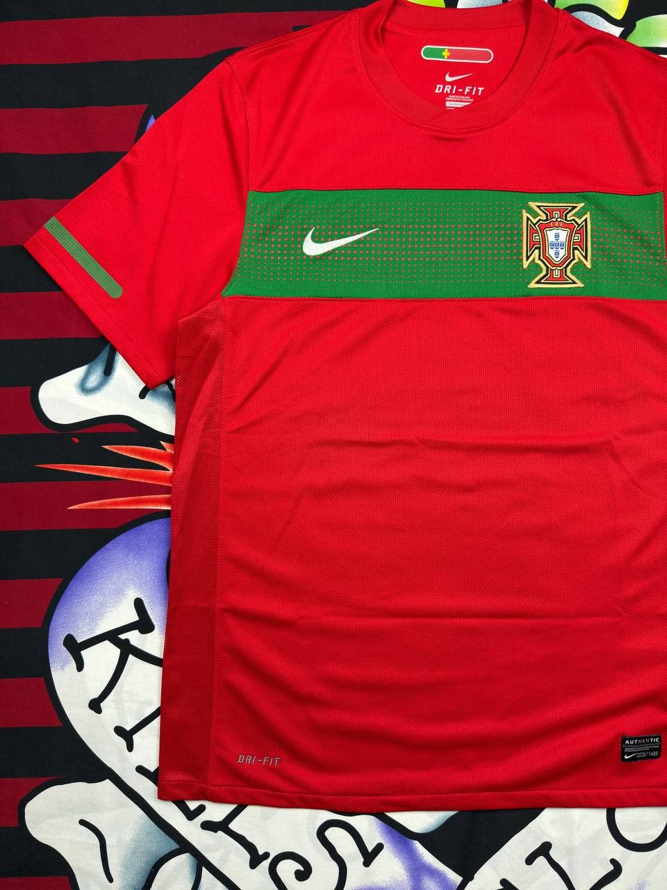 Nike Nike portugal national team home football shirt jersey Size US M / EU 48-50 / 2 - 2 Thumbnail