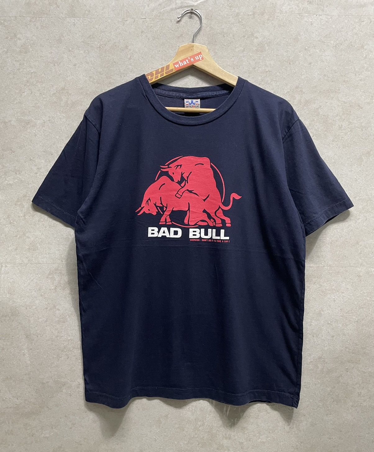 Vintage Vintage Y2K Bad Bull Humor Tee Size US L / EU 52-54 / 3 - 1 Thumbnail