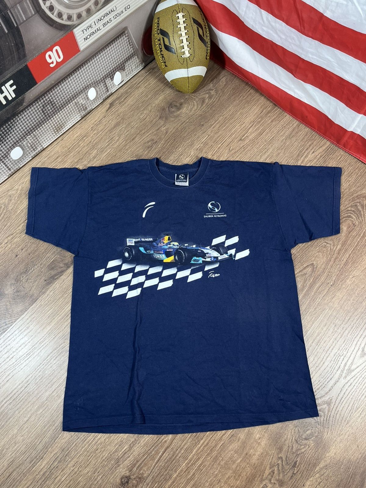 Formula 1 Vintage Sauber Petronas Formula 1 Graphic T Shirt Size US XL / EU 56 / 4 - 1 Thumbnail