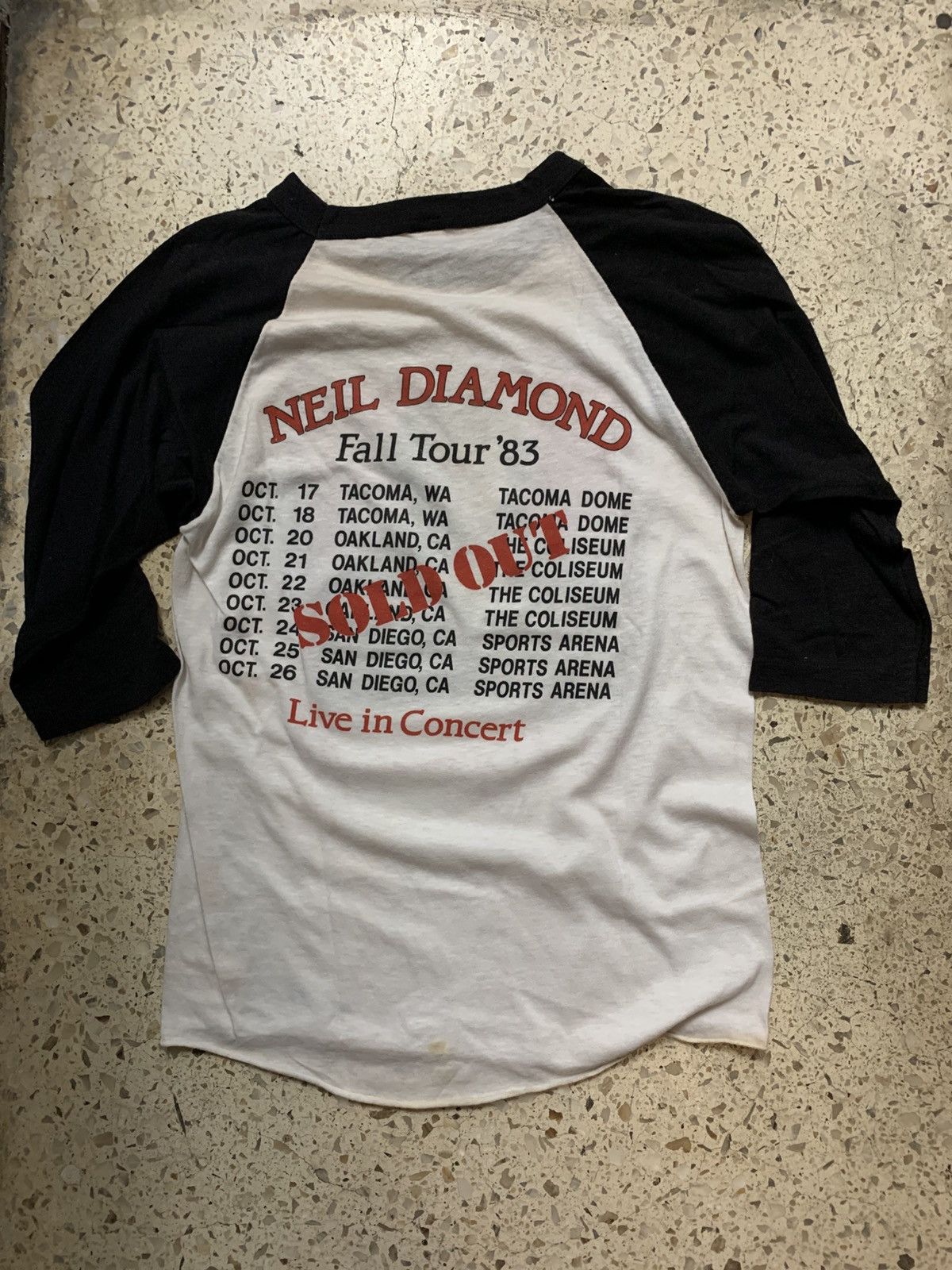 Vintage Neil Diamond Vintage 1983 Tour Tee Size US S / EU 44-46 / 1 - 3 Thumbnail