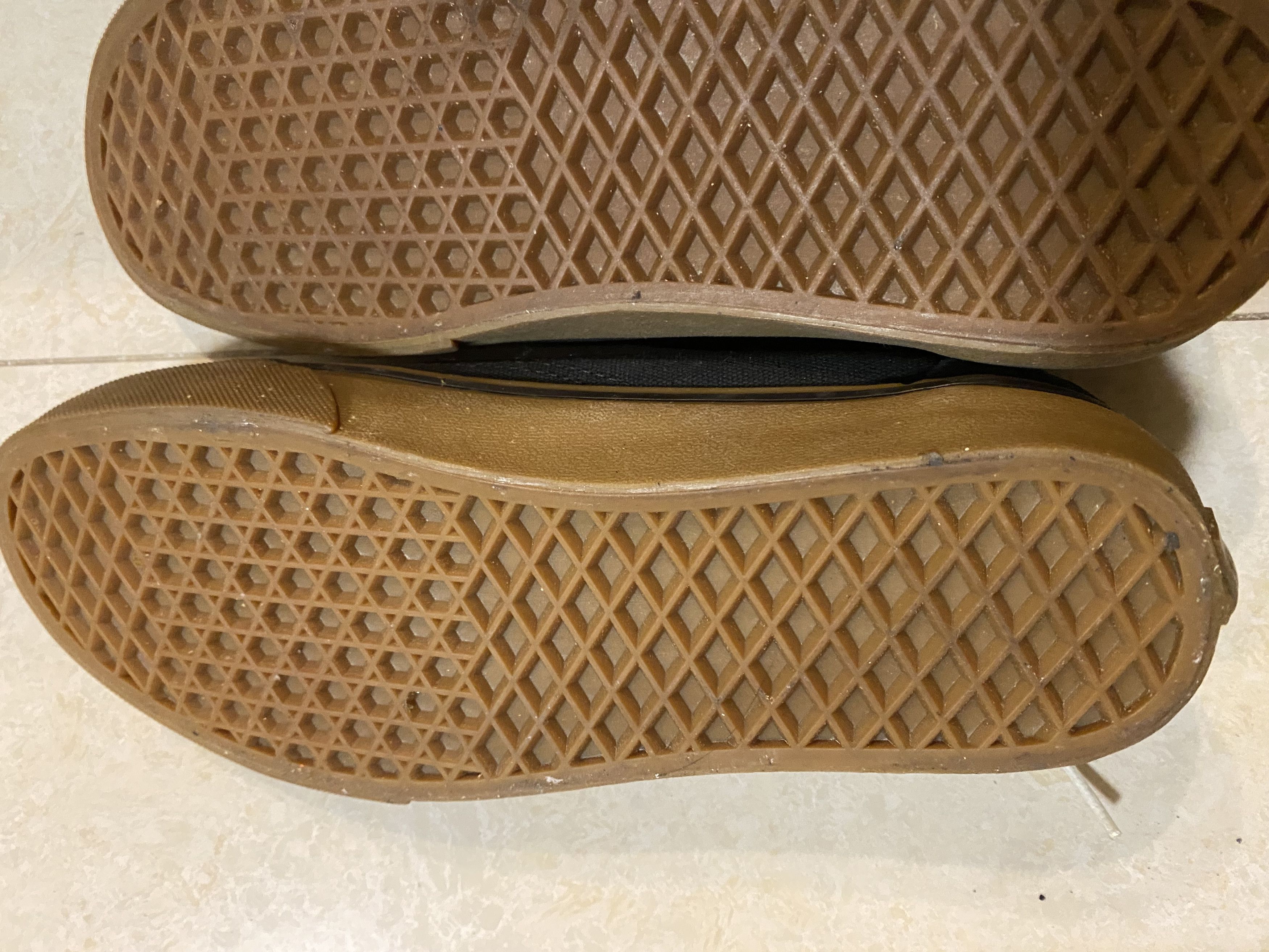 Vans Vans Men Black Gum Sole old Skool Sneakers Us7 Size US 7 / EU 40 - 3 Thumbnail