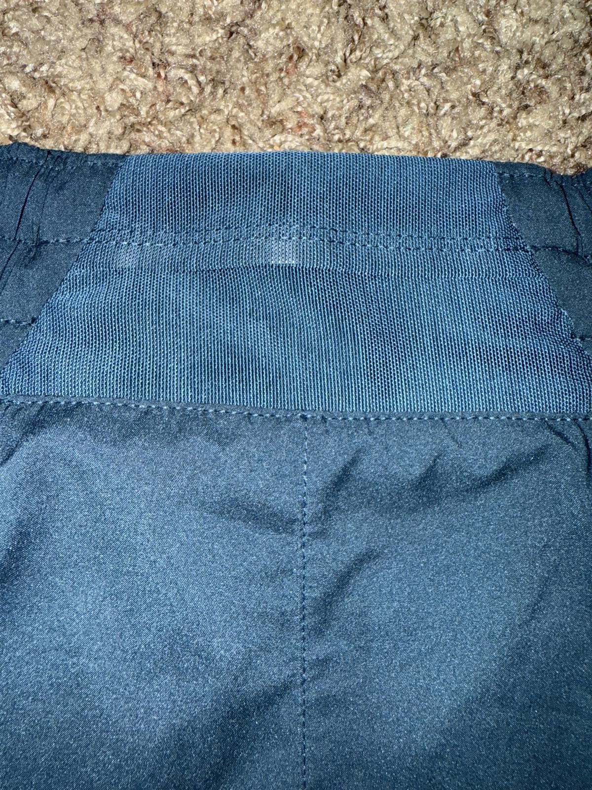 Nike Nike One Women's Dri-FIT Mid-Rise 3" Brief-Lined Shorts Sample Size 26" / US 2 / IT 38 - 6 Thumbnail