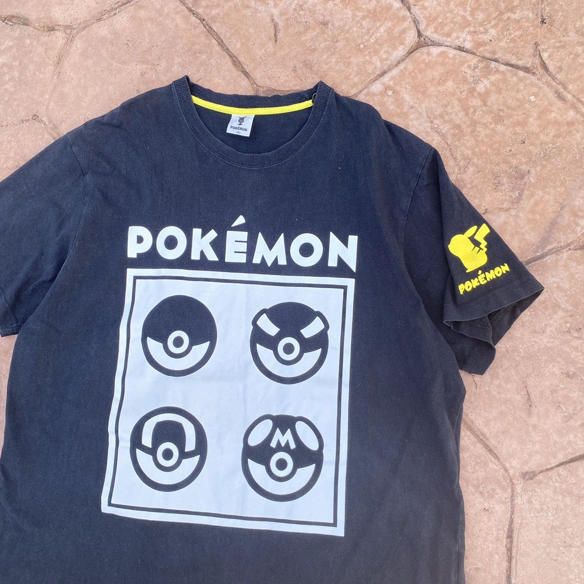Nintendo Thrashed Faded Pokemon Nintendo Games ERD GRUNGE TEE Size US XL / EU 56 / 4 - 2 Thumbnail