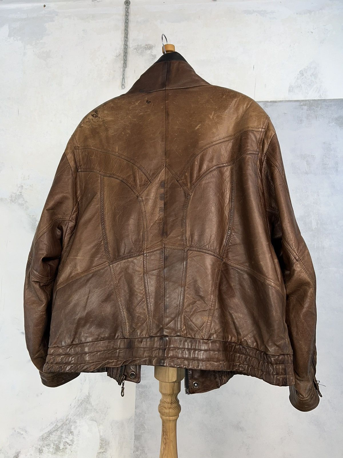 Vintage Vintage Leather Bomber Jacket Size M - L Size US L / EU 52-54 / 3 - 2 Thumbnail