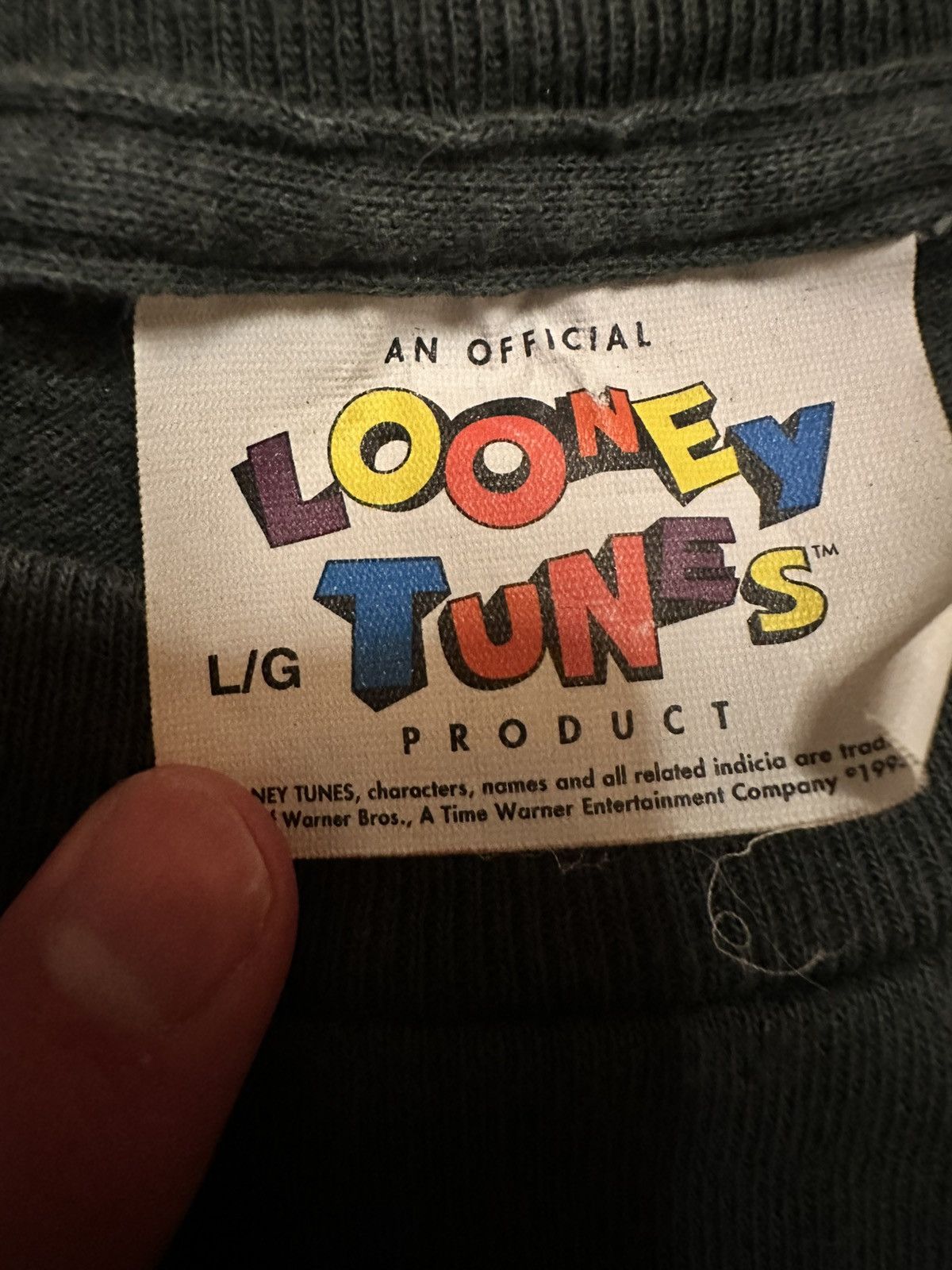 Vintage Vintage 1995 Looney Tunes Taz Christmas Santa T-Shirt Size L Size US L / EU 52-54 / 3 - 4 Thumbnail