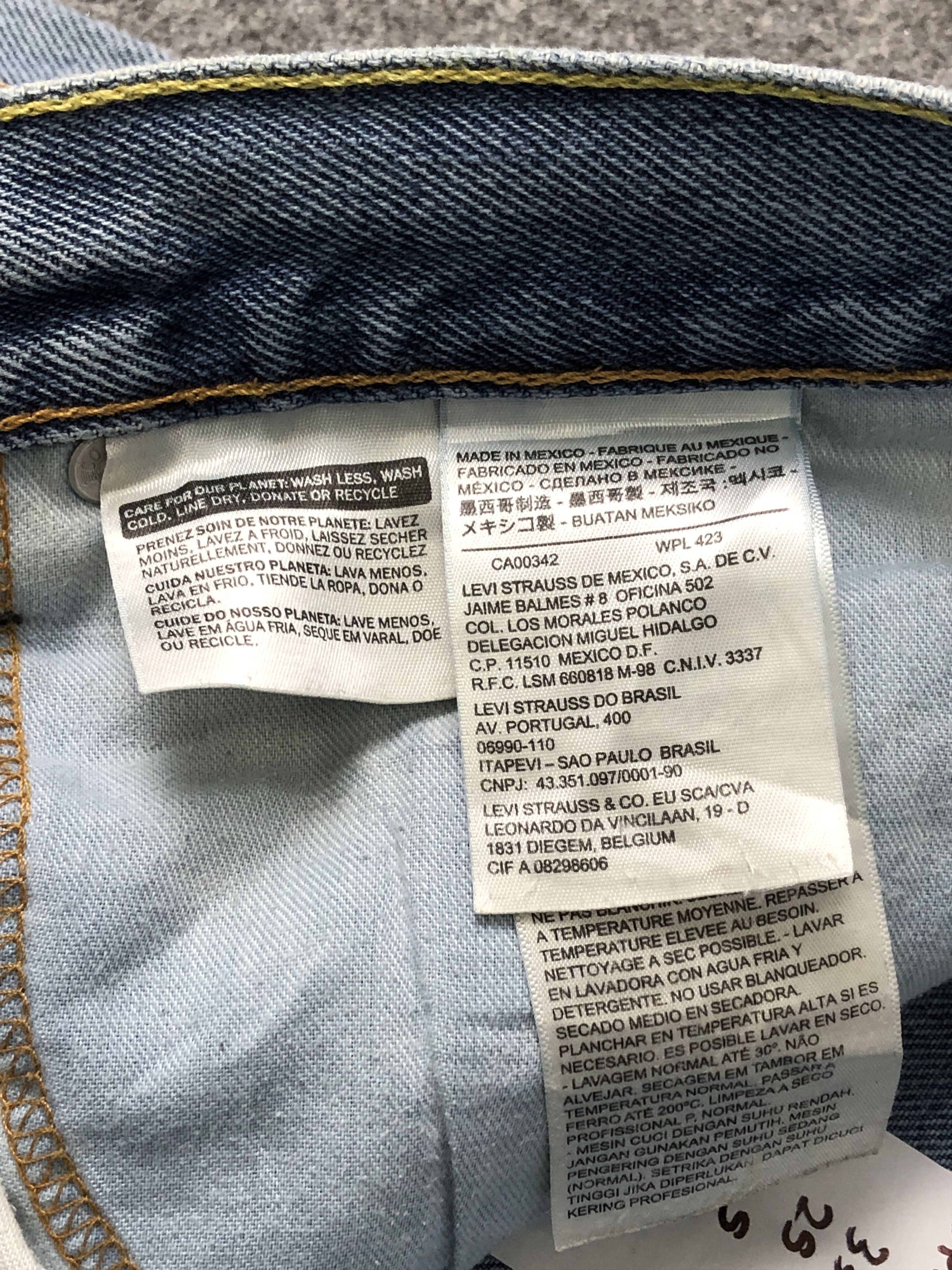 Levi's × Vintage Lightwash Vintage Levis 505 Jeans DP2456 Size US 33 - 7 Thumbnail