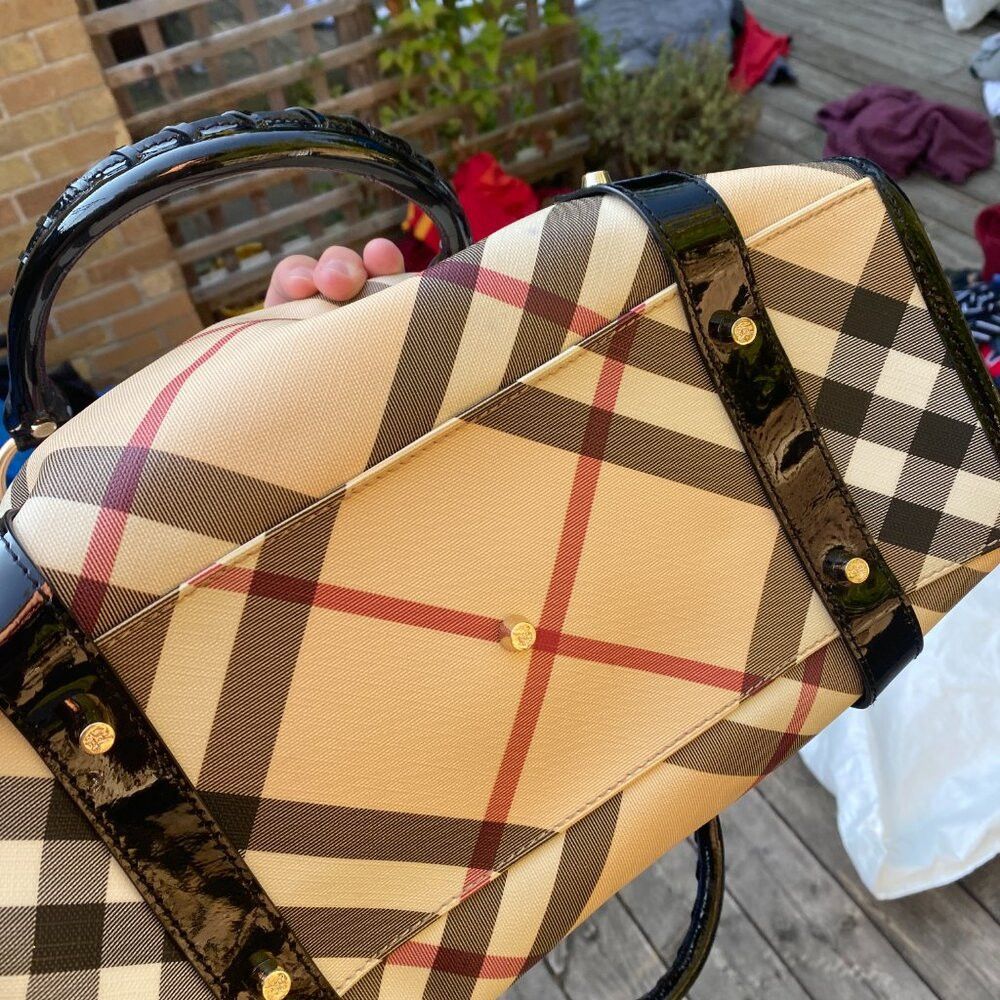 Burberry Burberry Nova check Leather Purse Hand Bag Size ONE SIZE - 3 Thumbnail