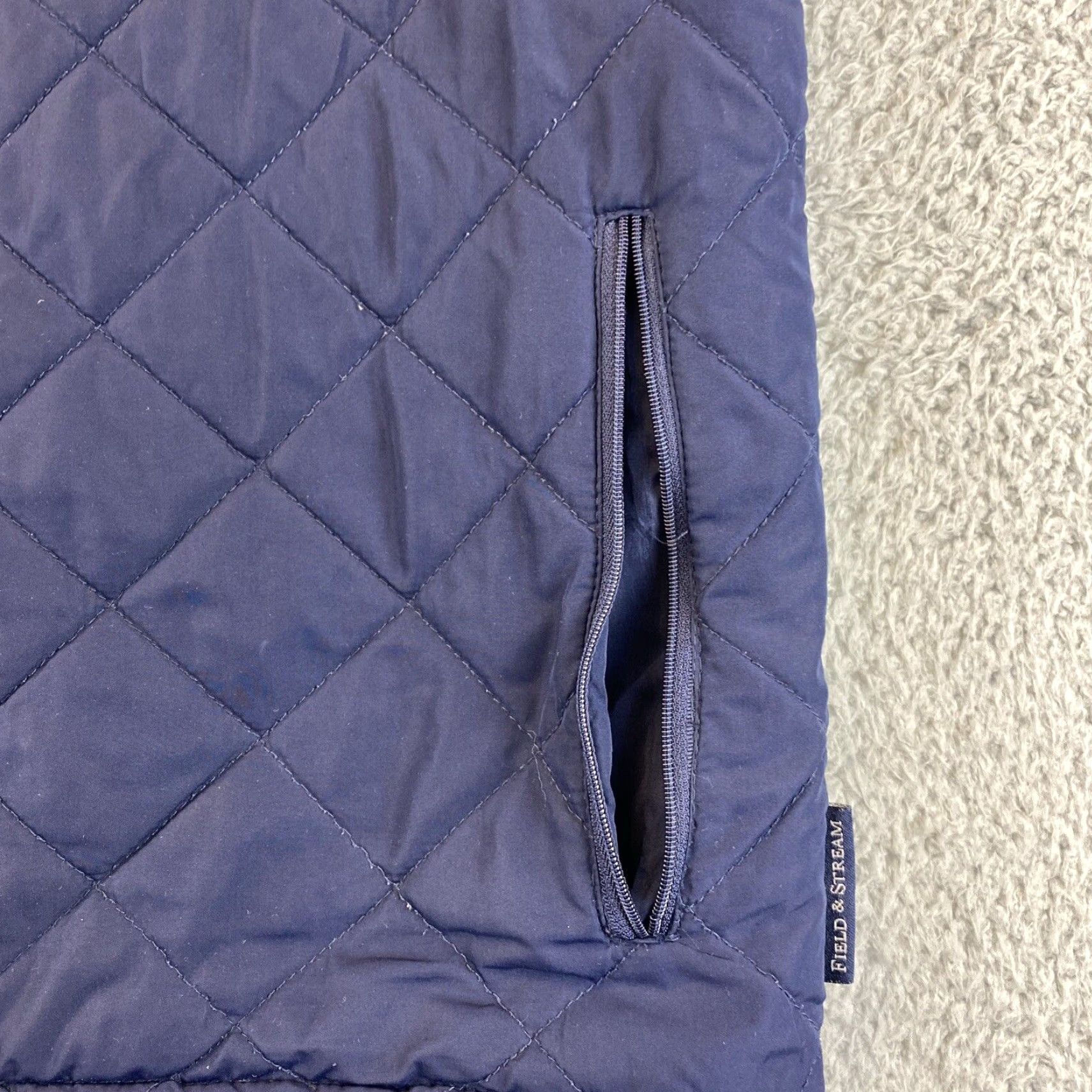 Vintage Field and Stream Men’s Sportsman Puffer Vest Diamond Quilted Blue S 56-9 Size US S / EU 44-46 / 1 - 3 Thumbnail