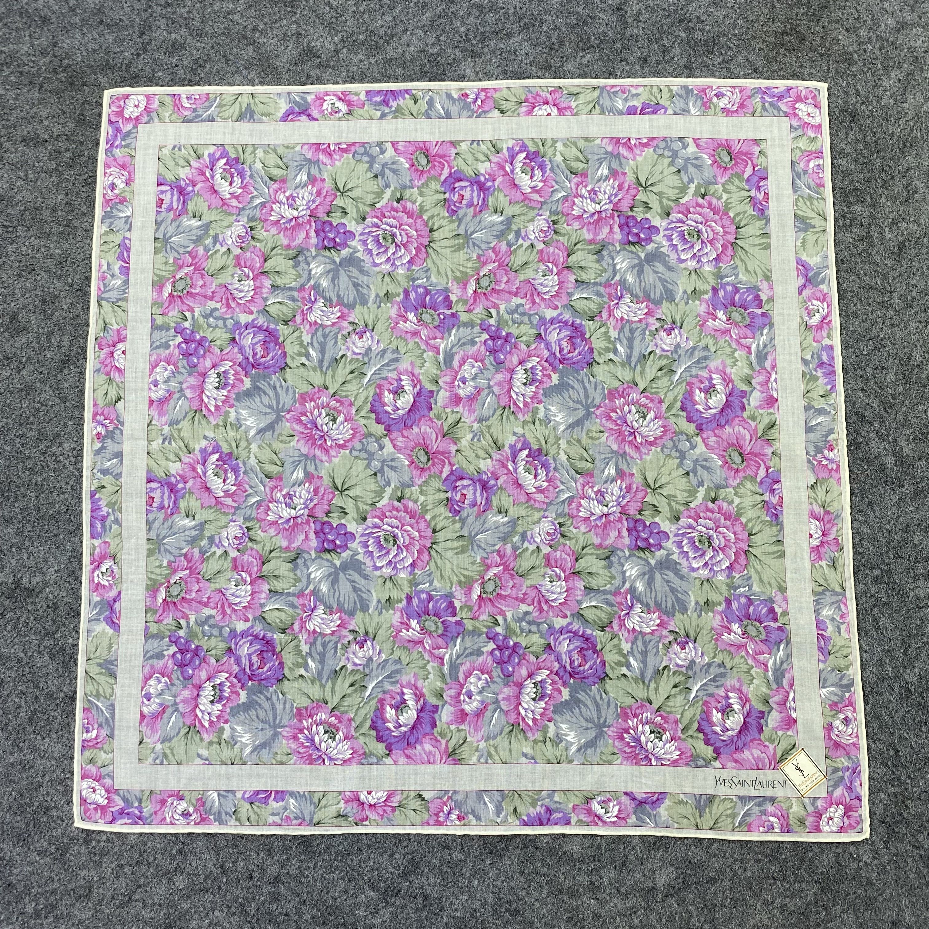 Yves Saint Laurent Yves Saint Laurent Handkerchief / Bandana /Neckerchief-B2115 Size ONE SIZE - 3 Thumbnail