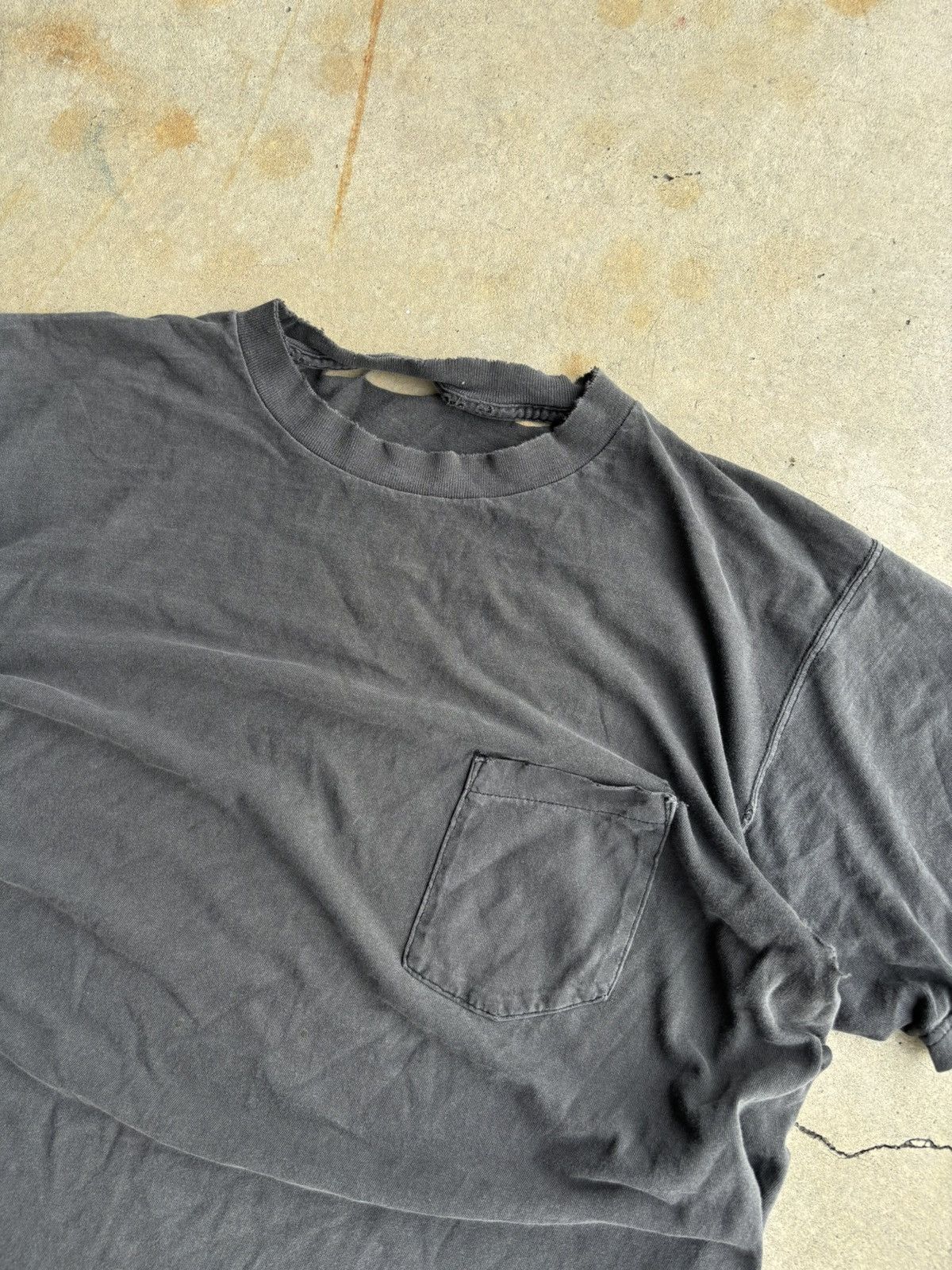 Vintage Crazy Thrashed Discus Athletic Boxy A46XT Faded Tee Size US XL / EU 56 / 4 - 9 Thumbnail