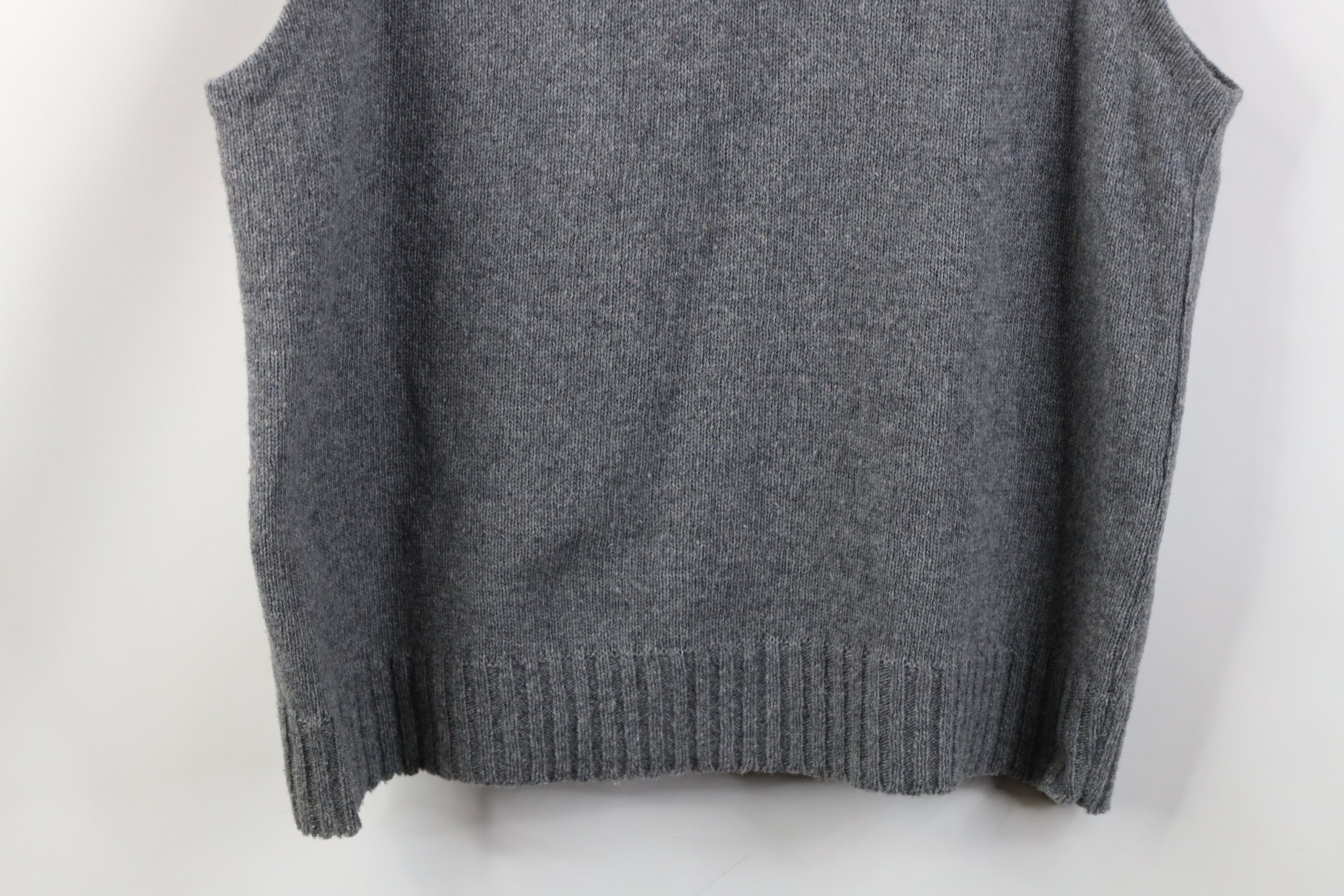 Vintage Vintage 70s Streetwear Lambswool Knit Sweater Vest Gray Size US L / EU 52-54 / 3 - 3 Thumbnail