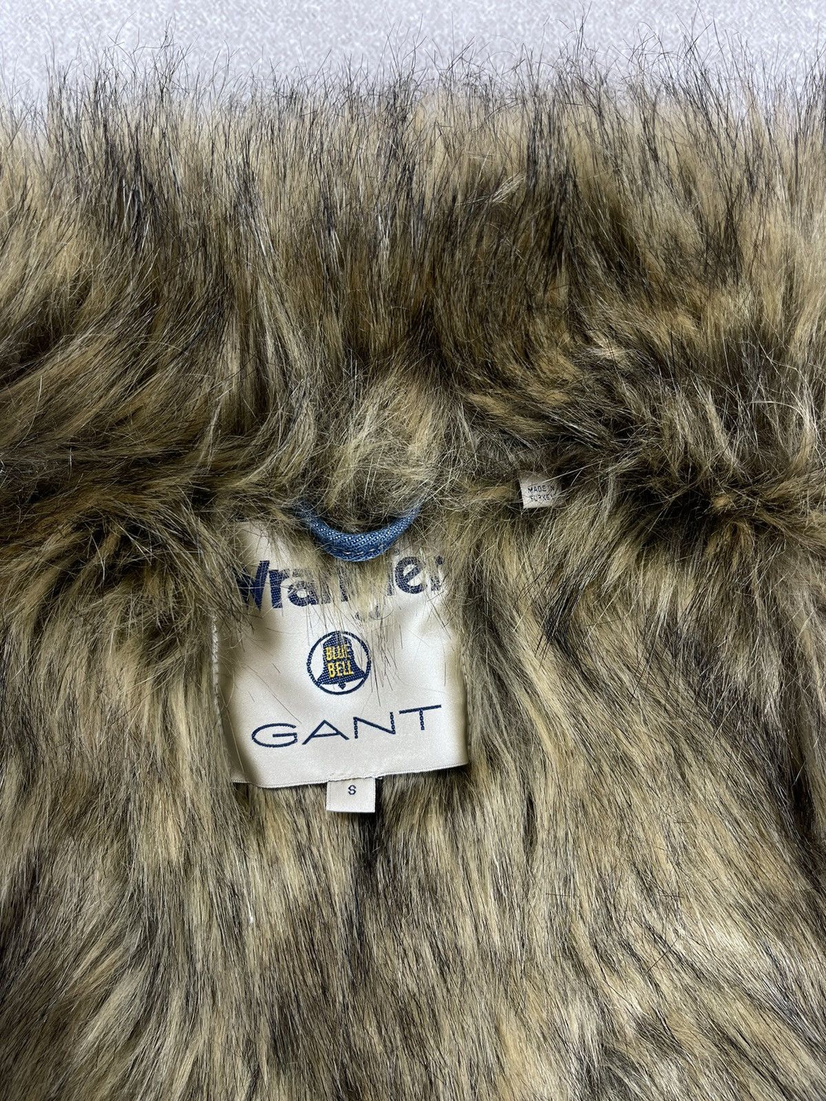 Gant × Wrangler Wrangler x Gant Faux Fur Denim Jacket Men’s Size S Size US S / EU 44-46 / 1 - 10 Thumbnail