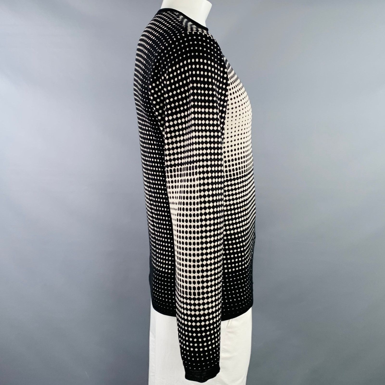 Armani Collezioni Size L Black White Geometric Dots Silk Blend Crew Size US L / EU 52-54 / 3 - 2 Thumbnail