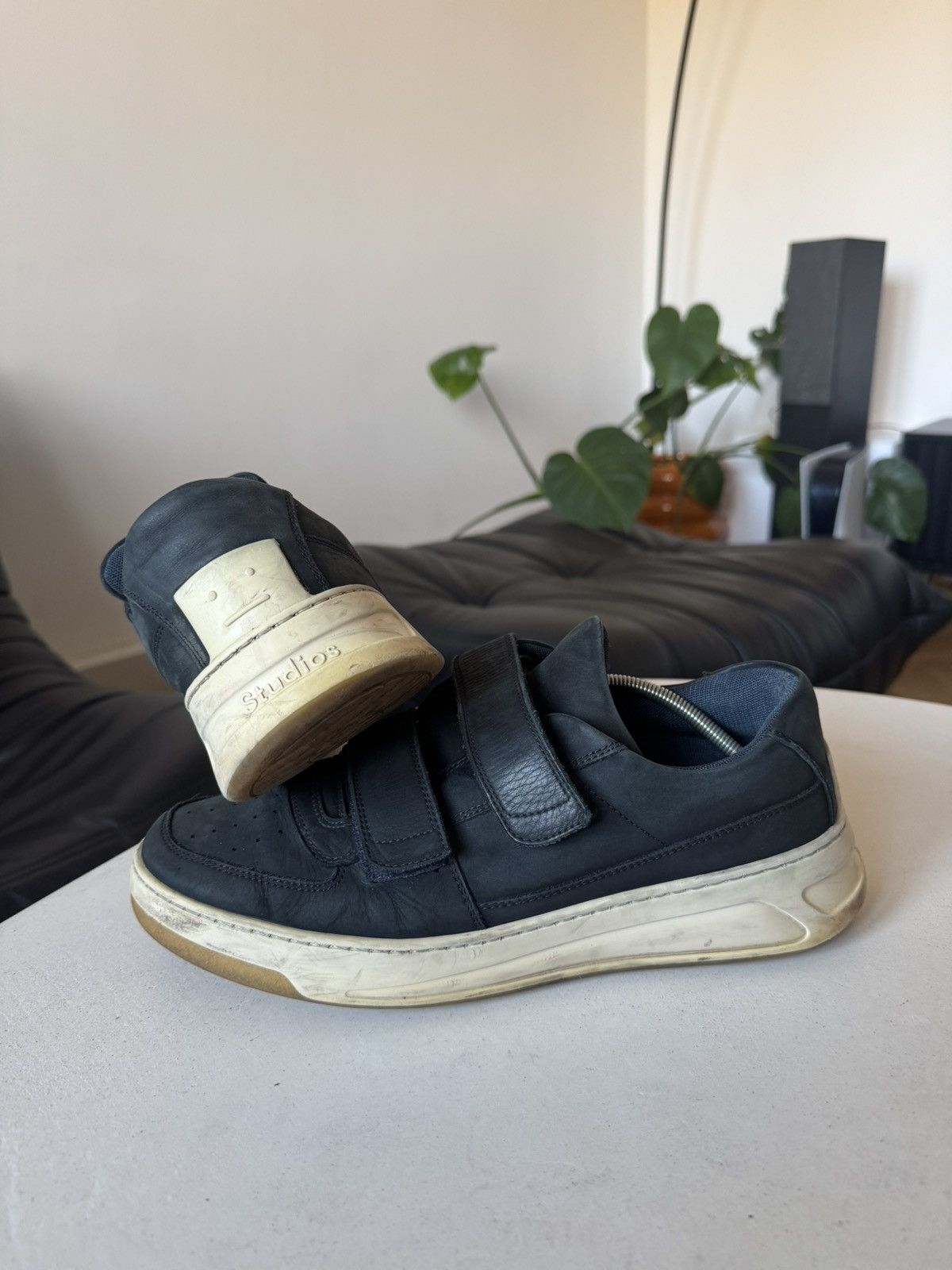 Acne Studios Acne Studios High Quality Designer Low Leather Sneakers Face Size US 9.5 / EU 42-43 - 1 Thumbnail
