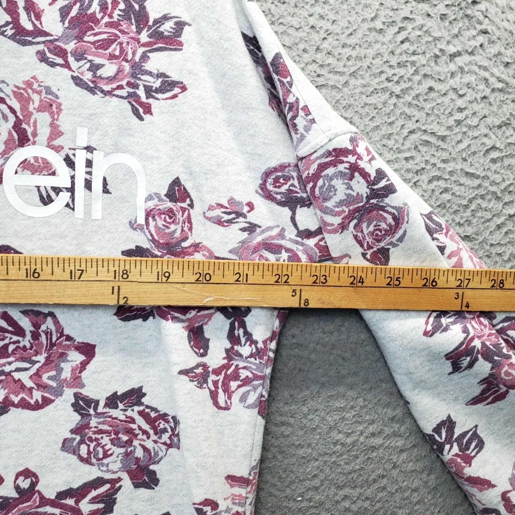 Calvin Klein Calvin Klein Sweatshirt Womens Size S Multicolor Flower Print Spell Out High Low Slit Shirt Size S / US 4 / IT 40 - 6 Thumbnail