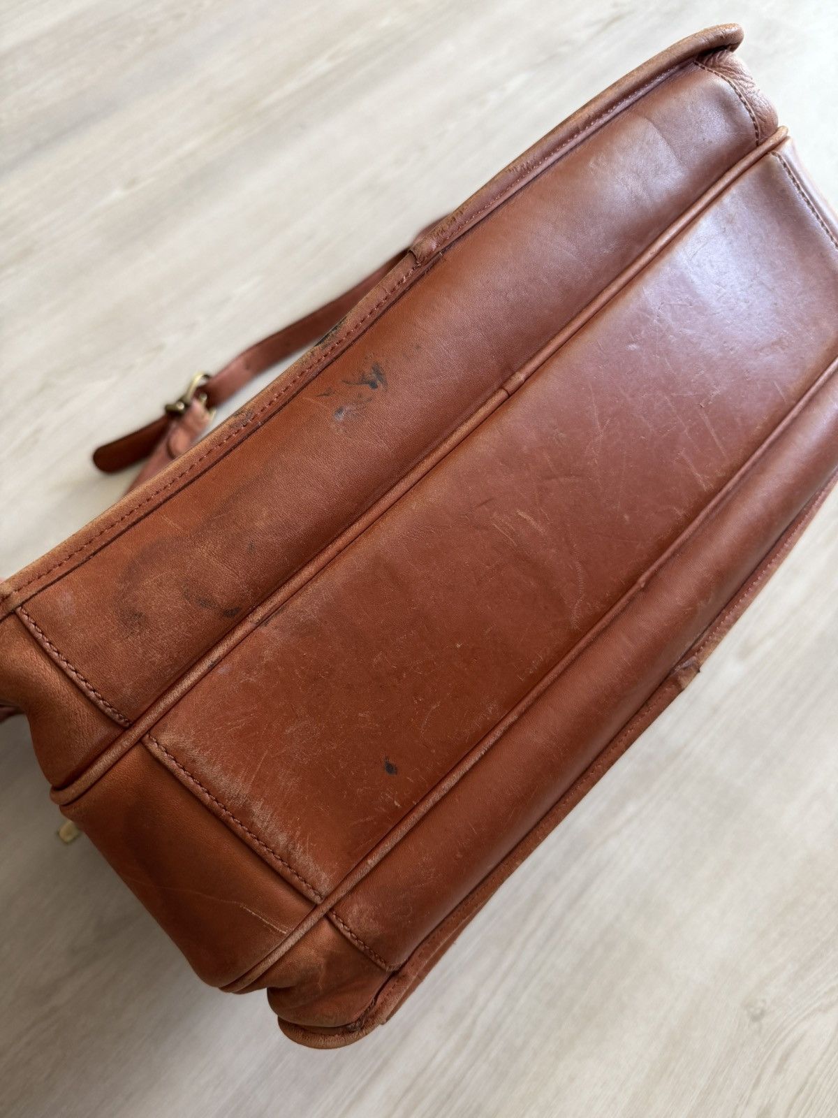 Coach Vintage Coach 5279 Brown Leather Messenger Bag Leather Size ONE SIZE - 8 Thumbnail