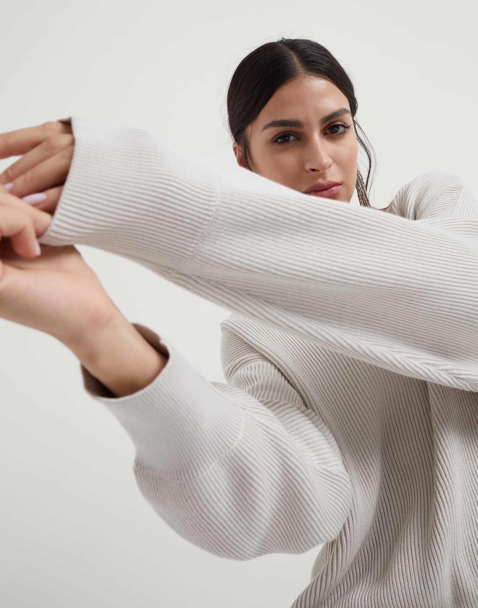 Brunello Cucinelli o1w1db10825 Sweater in Open White Size L / US 10 / IT 46 - 3 Thumbnail