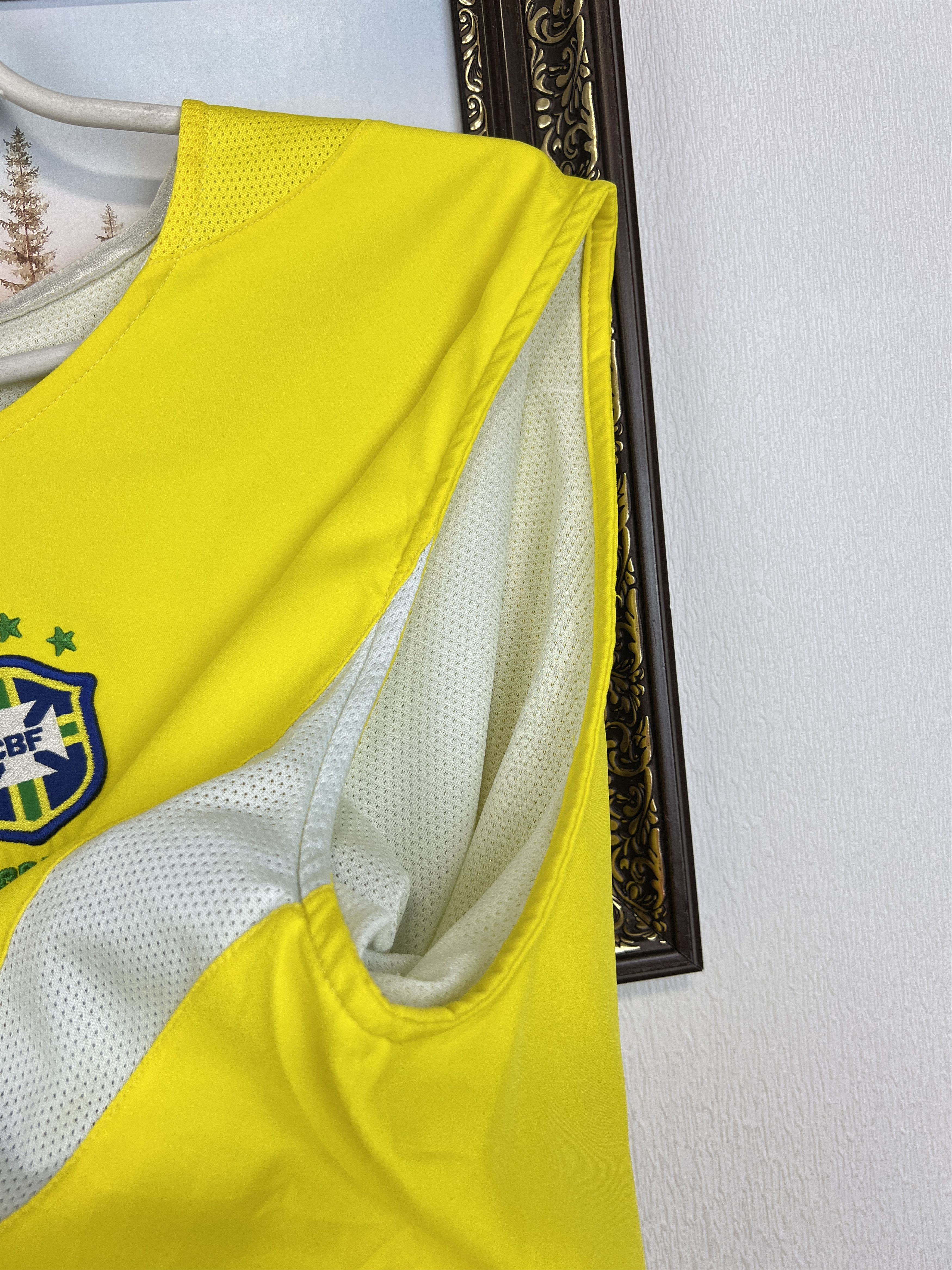 Nike Vintage Brazil Football Train Vest Shirt Jersey Player Issue Size US M / EU 48-50 / 2 - 4 Thumbnail