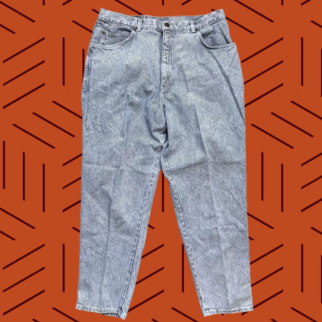 Levi's VINTAGE Levi's 900 Series Silver Tab Mom Jeans Blue White Railroad Stripe 34x30 Women's Jeans 80s Size 24" / US 00 / IT 34 - 1 Thumbnail