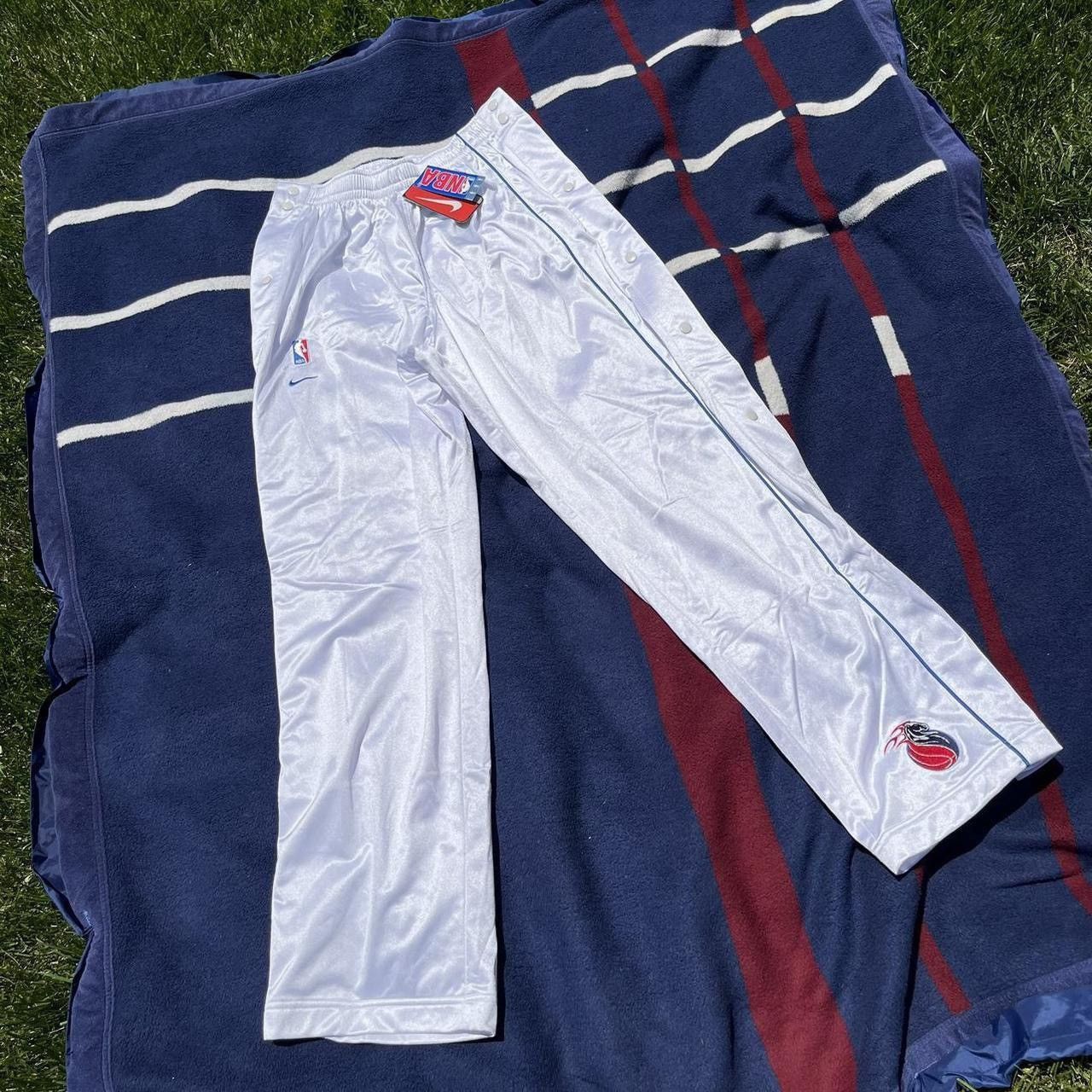 Nike Vintage 90s Nike Detroit Pistons Warm Up tear away Pants Size US 36 / EU 52 - 1 Thumbnail