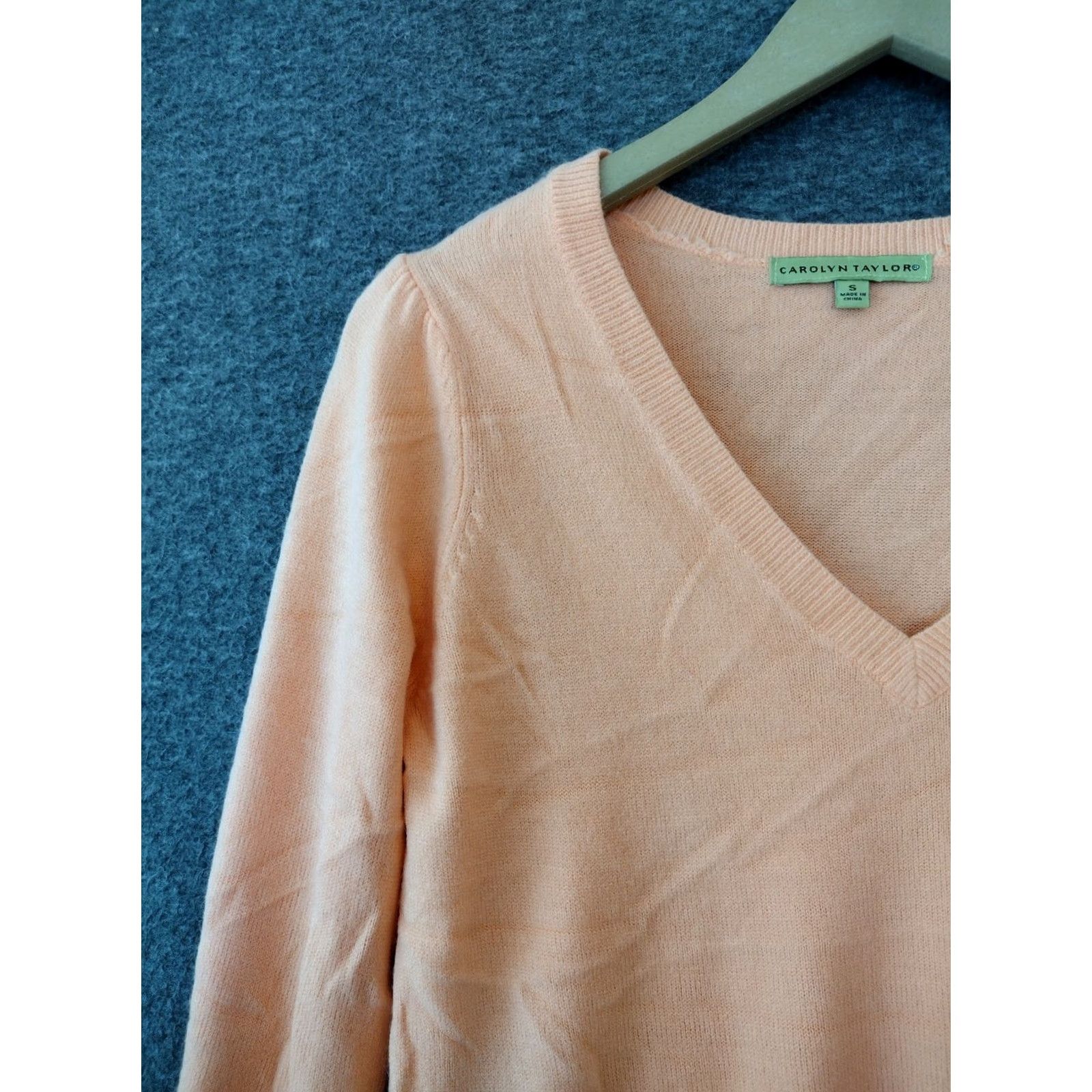 Vintage Carolyn Taylor S Sweater Women's Peach Long Sleeve V Neck Pullover Knit 100% Cotton Raglan Sleeve Solid Logo Fall Winter Casual Formal Secrets: No Size S / US 4 / IT 40 - 7 Thumbnail