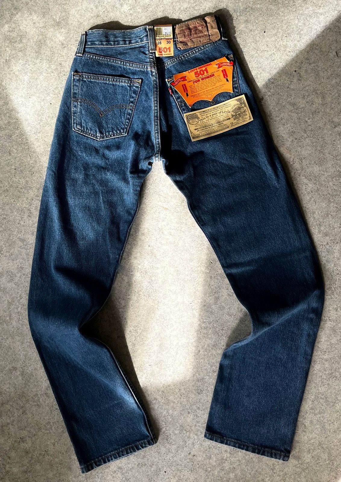 Levi's Vintage Clothing Vintage Levi’s 501 – Deadstock NWT - Made in UK Size 28" / US 6 / IT 42 - 2 Thumbnail
