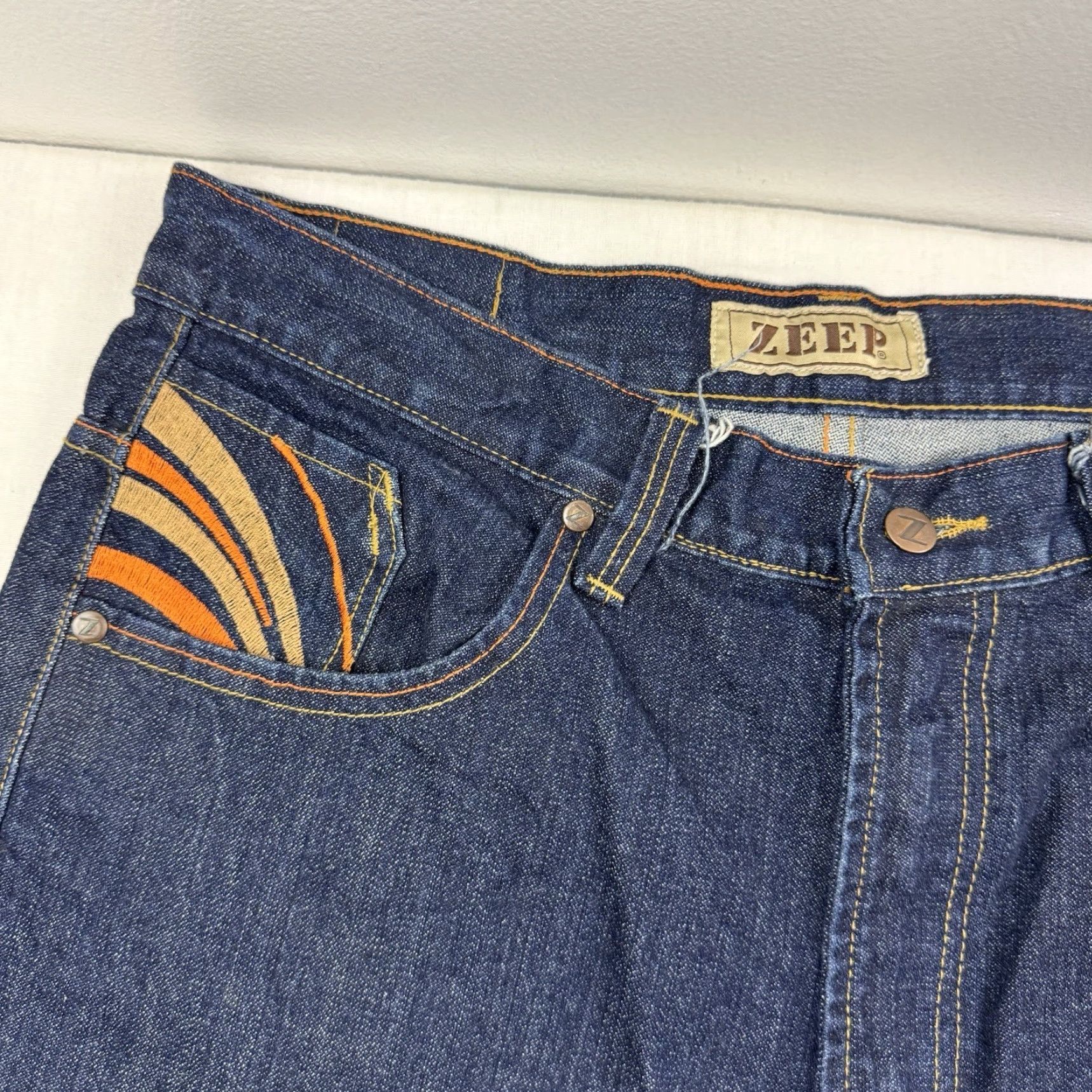 Vintage VINTAGE Zeep Jeans Men Adult 36x34 Baggy Hip Hop Embroidered Y2K Hipster Relaxed Jeans Blue 90s Grunge Straight Mens Size US 36 / EU 52 - 6 Thumbnail