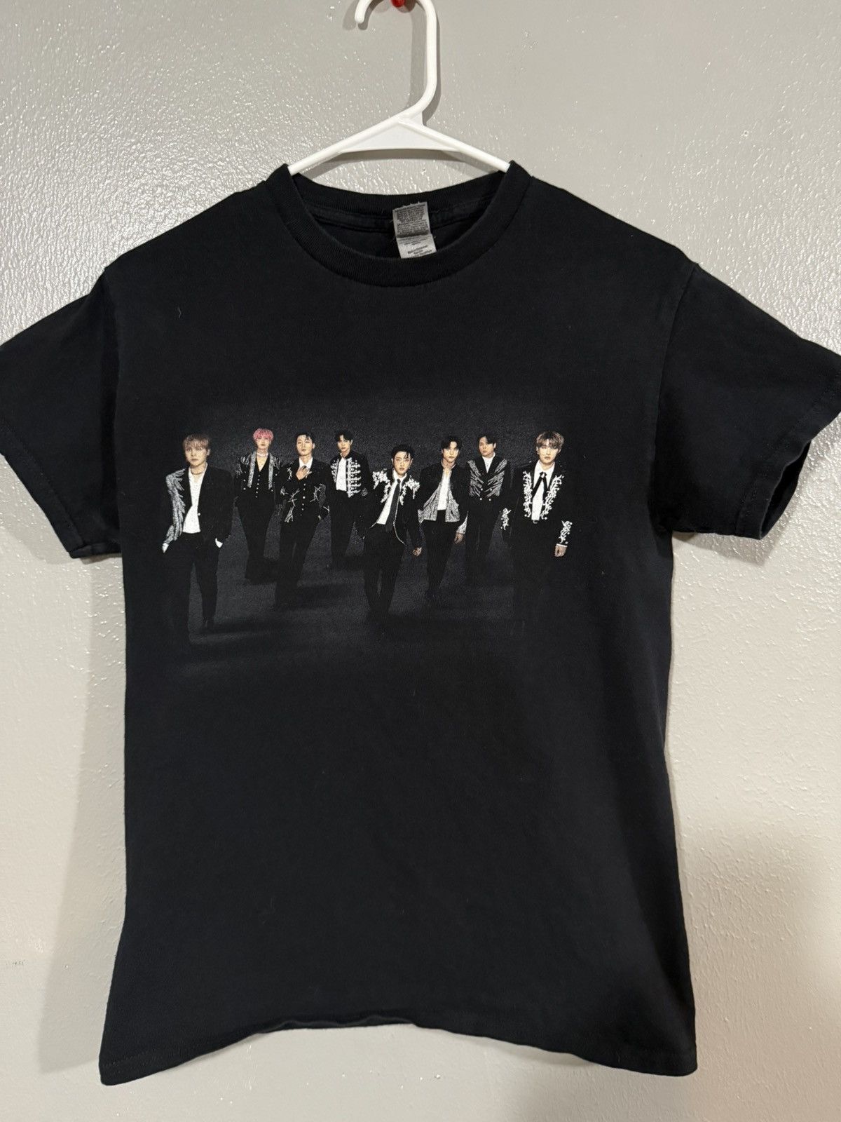 Japanese Brand ATEEZ The Fellowship 2020 Tour T-shirt Size US S / EU 44-46 / 1 - 1 Thumbnail