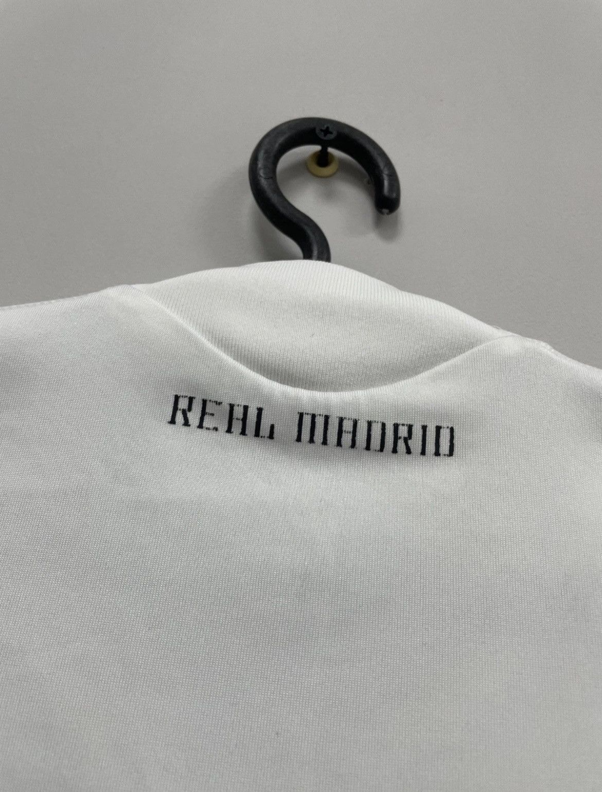 Adidas Real Madrid 2009/2010 Home Football Shirt Jersey Adidas Size US L / EU 52-54 / 3 - 8 Thumbnail