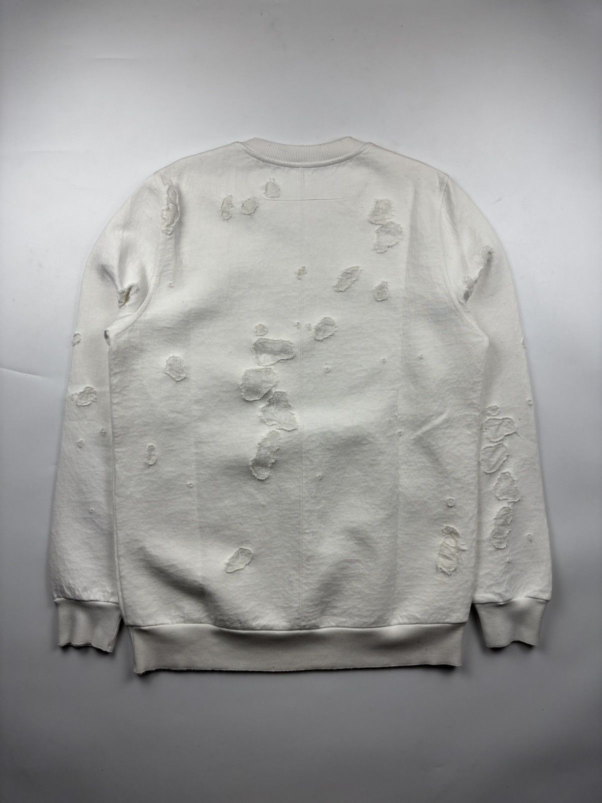 Givenchy Givenchy Destroyed Sweater Size US S / EU 44-46 / 1 - 3 Thumbnail