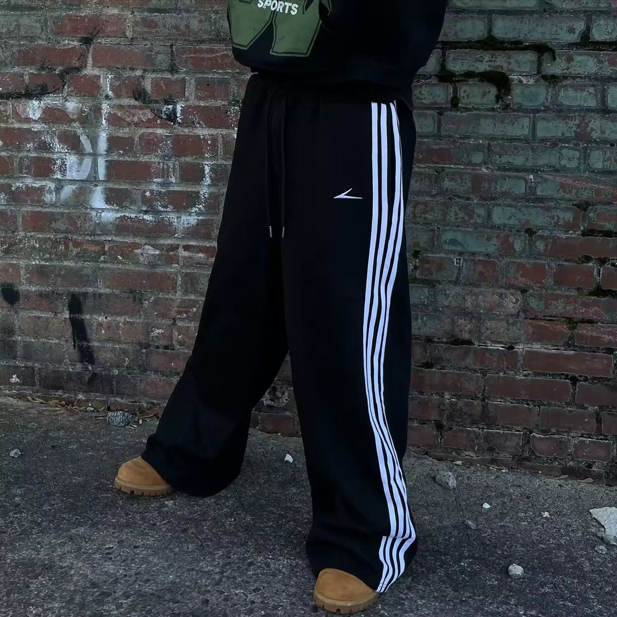 Japanese Brand × Other Pure Cotton Elastic Waist Baggy Sweatpants Size US 28 / EU 44 - 1 Thumbnail