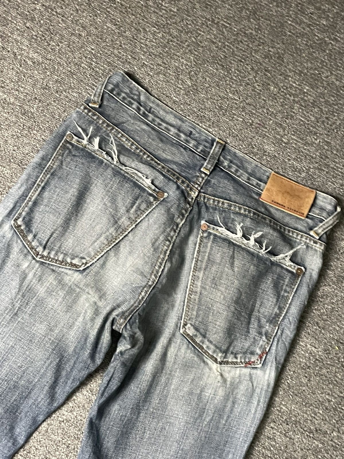 Banana Republic × Vintage BANANA REPUBLIC Ripped Straight Cut Jeans (83) Size US 29 - 18 Thumbnail