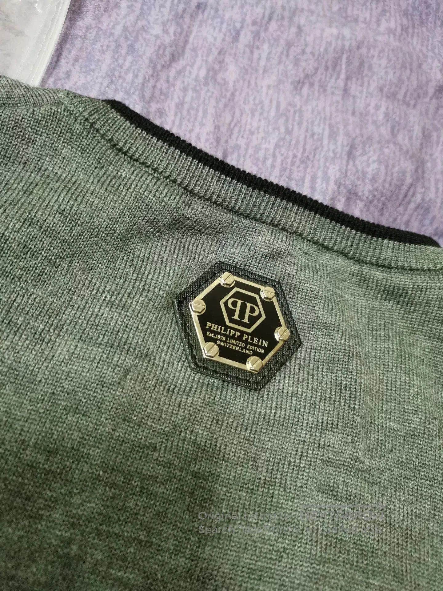 Philipp Plein Philipp Plein PP Skull V-Neck Wool Sweater. Size US M / EU 48-50 / 2 - 8 Thumbnail