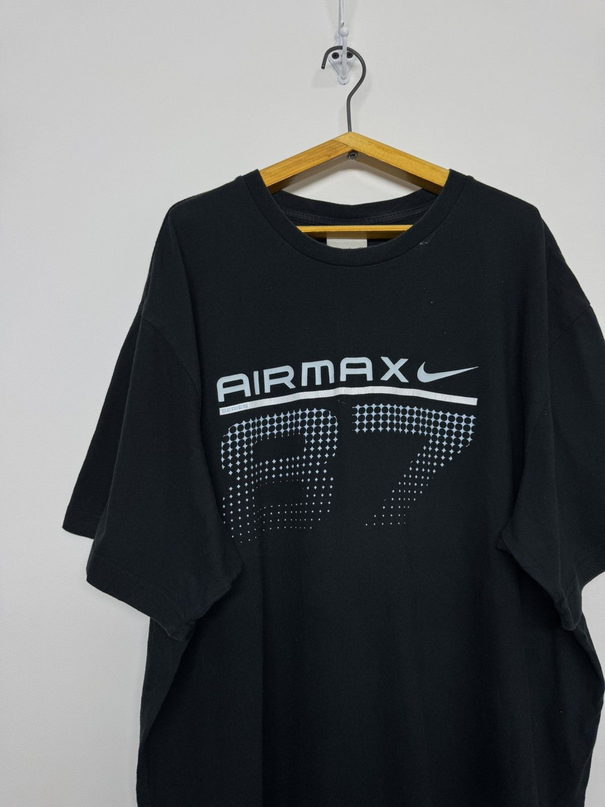 Nike Vintage Y2k Nike Air Max Big Swoosh T Shirt 00’s Size US XL / EU 56 / 4 - 7 Thumbnail