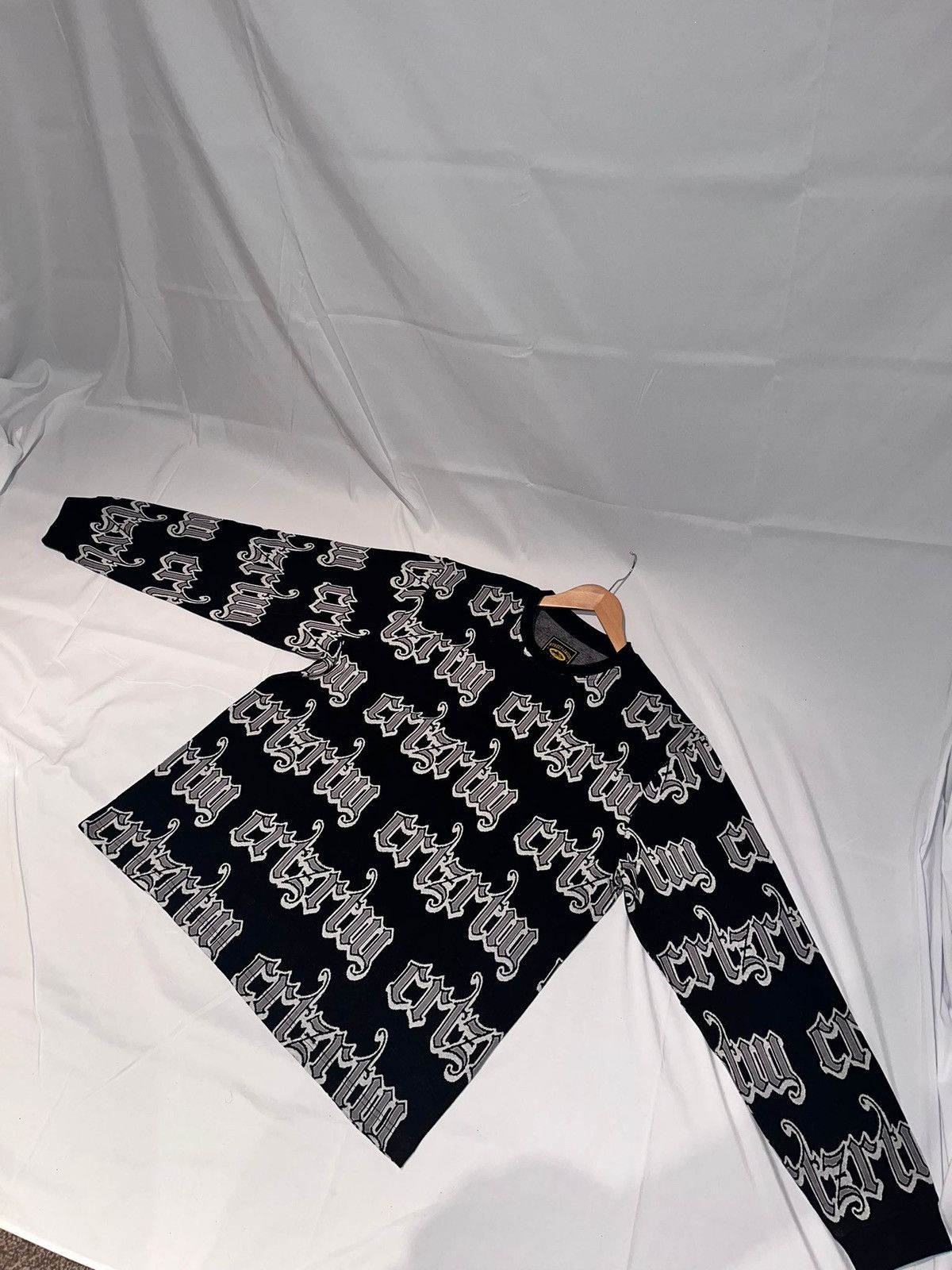 Corteiz Corteiz Gothic Jacquard Longsleeve T-Shirt- Large Size US L / EU 52-54 / 3 - 1 Thumbnail