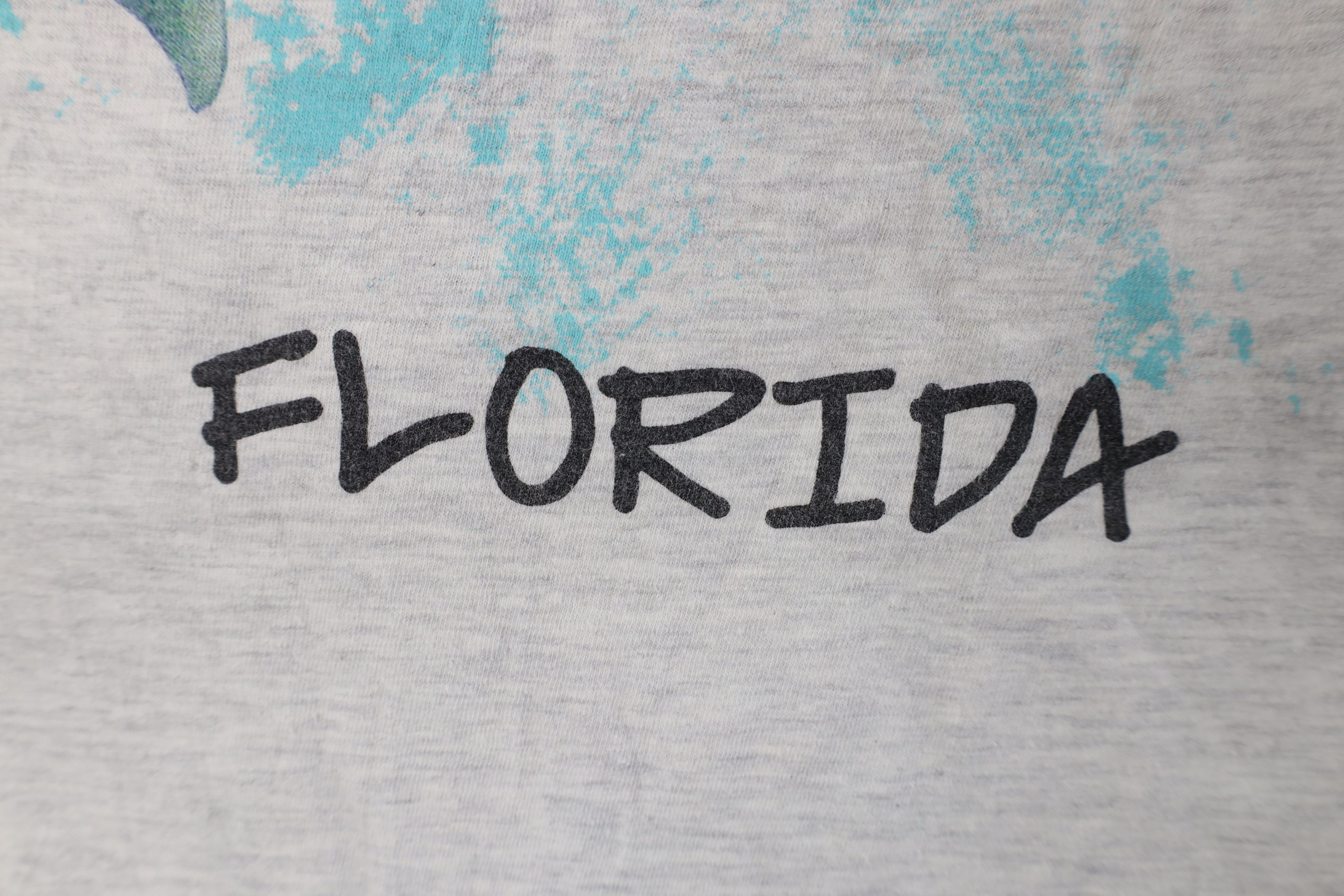 Vintage Vintage 90s Streetwear Florida Dolphin Nature T-Shirt Gray Size US M / EU 48-50 / 2 - 6 Thumbnail