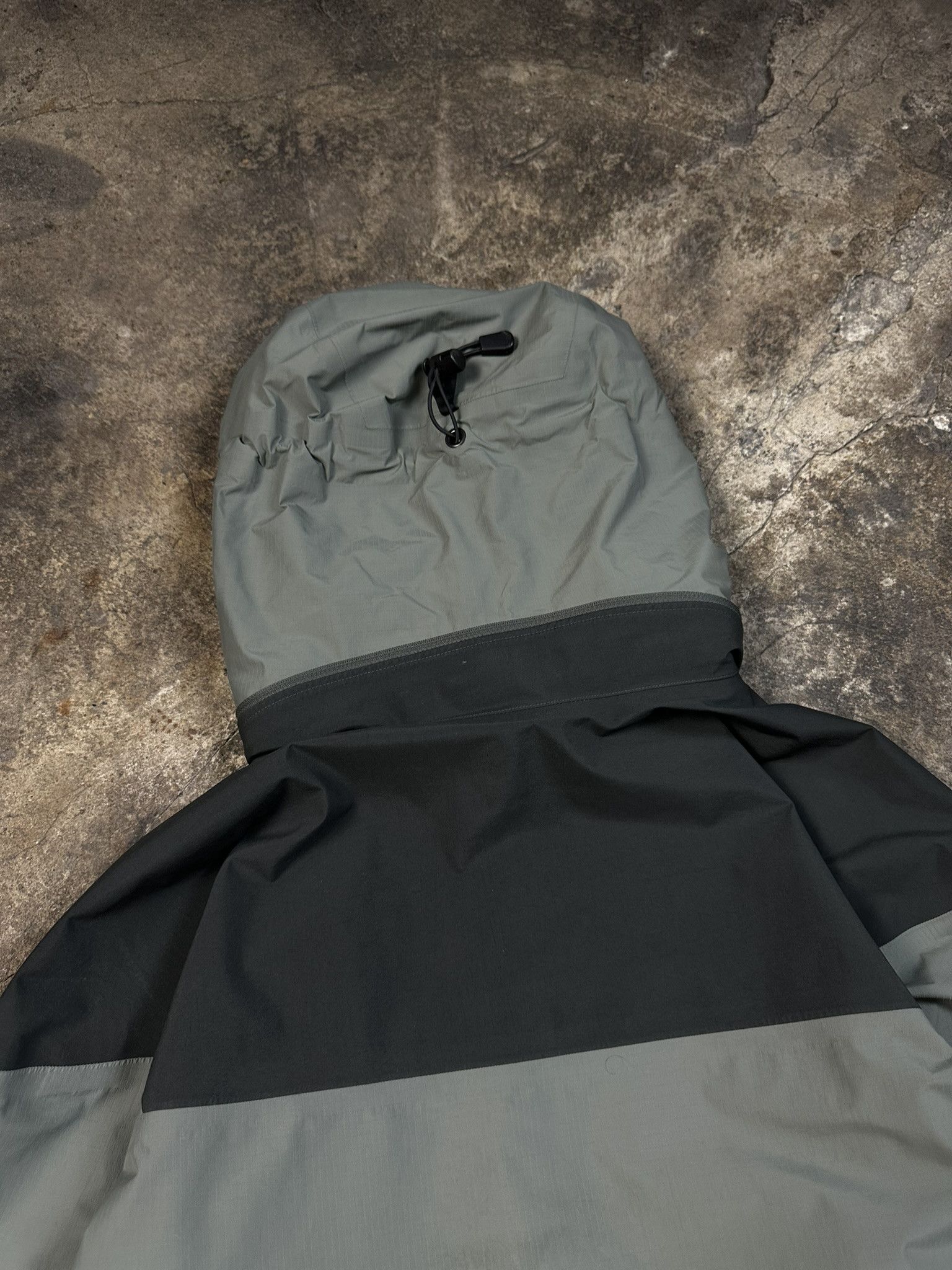 Arc'teryx Rare 00s Arc'teryx Green Gore-tex Shell Jacket Vintage Size US L / EU 52-54 / 3 - 5 Thumbnail