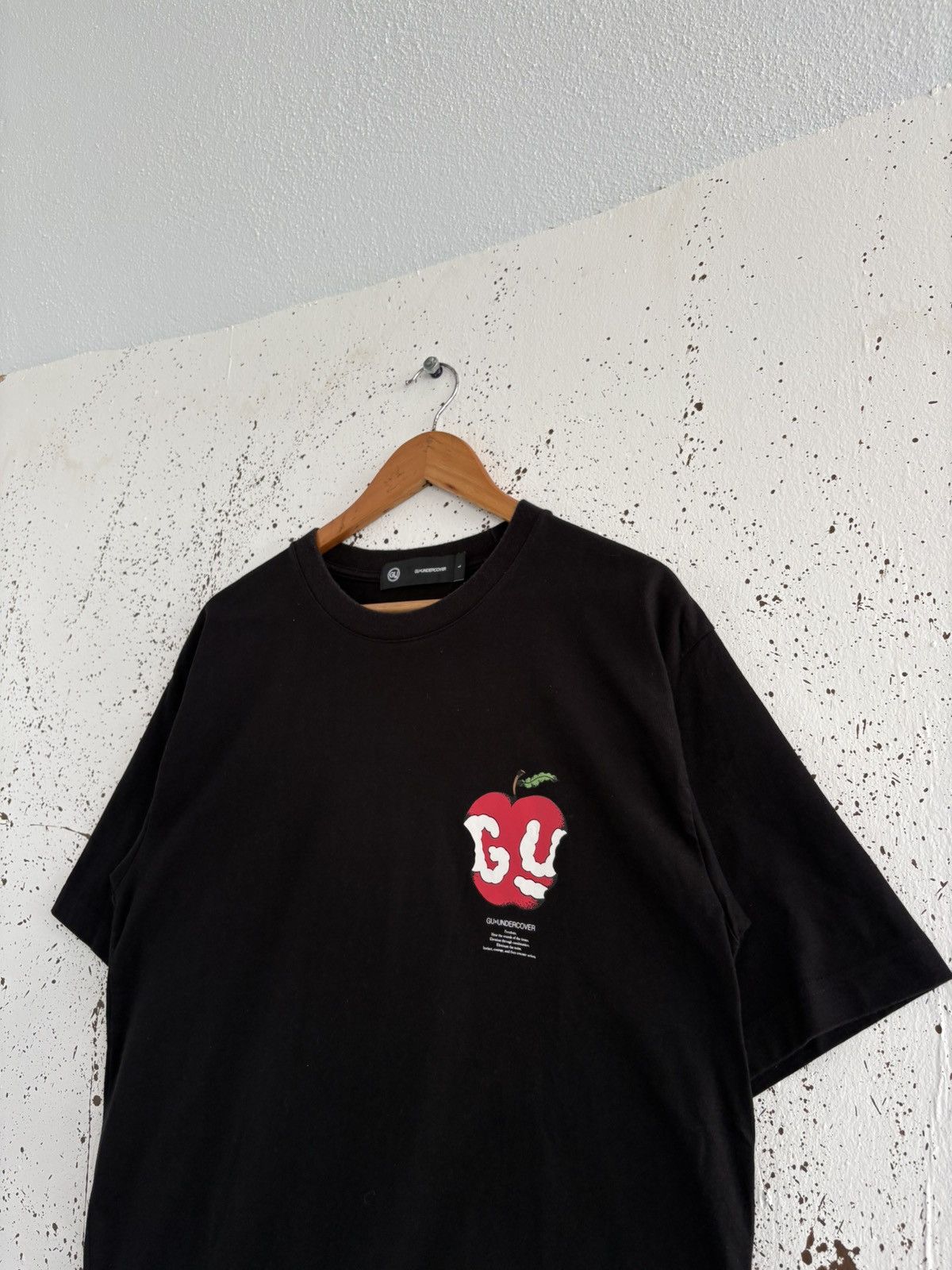 Undercover GU X Undercover Apple T-shirt Size US L / EU 52-54 / 3 - 3 Thumbnail