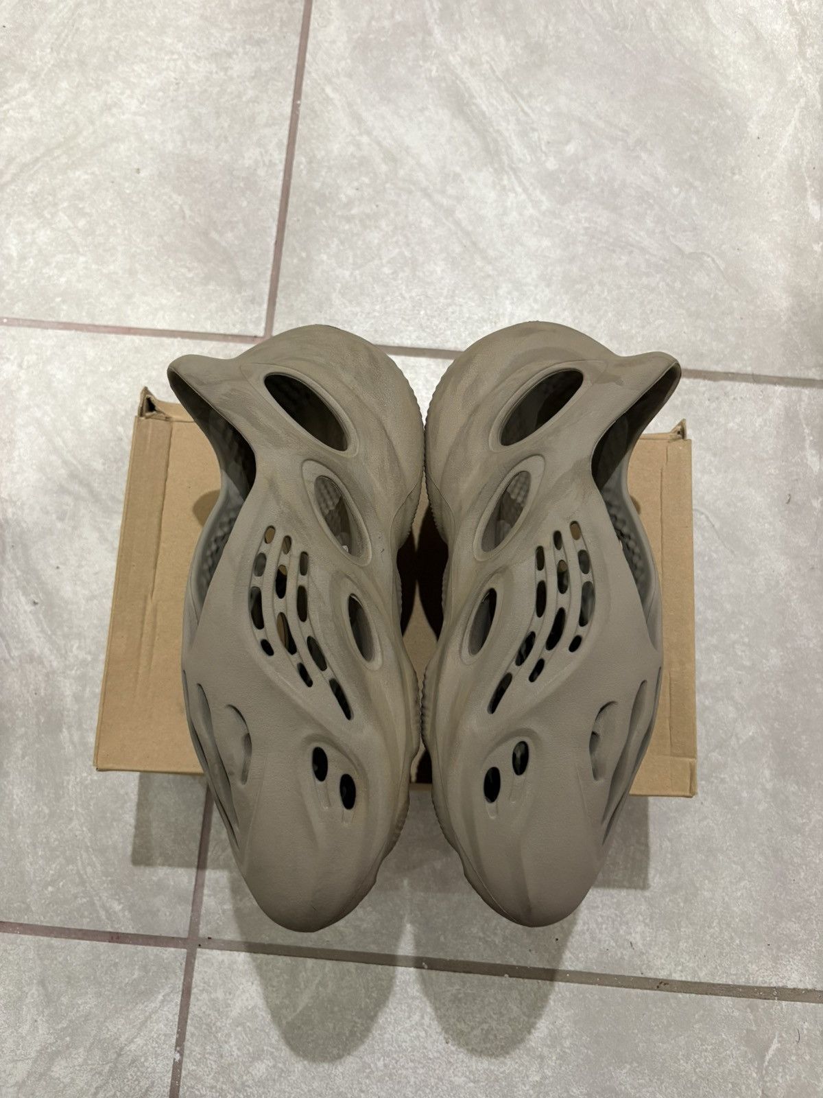 Adidas ADIDAS YEEZY FOAM RUNNER - STONE Size US 10 / EU 43 - 6 Thumbnail